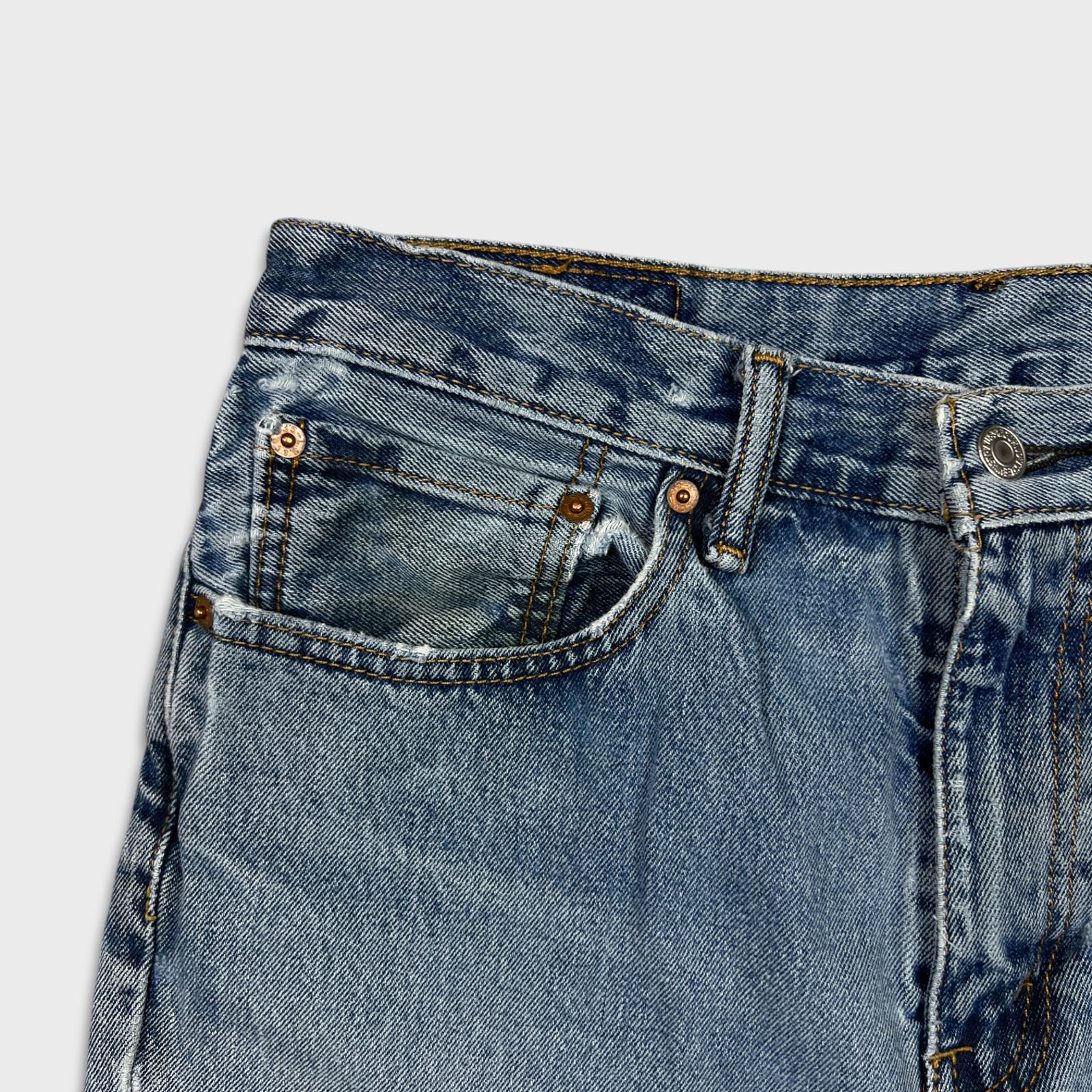 Levi's × Vintage Levi's 516 Jeans 34x32 Straight Leg Distressed Denim Pants Size US 34 / EU 50 - 3 Thumbnail