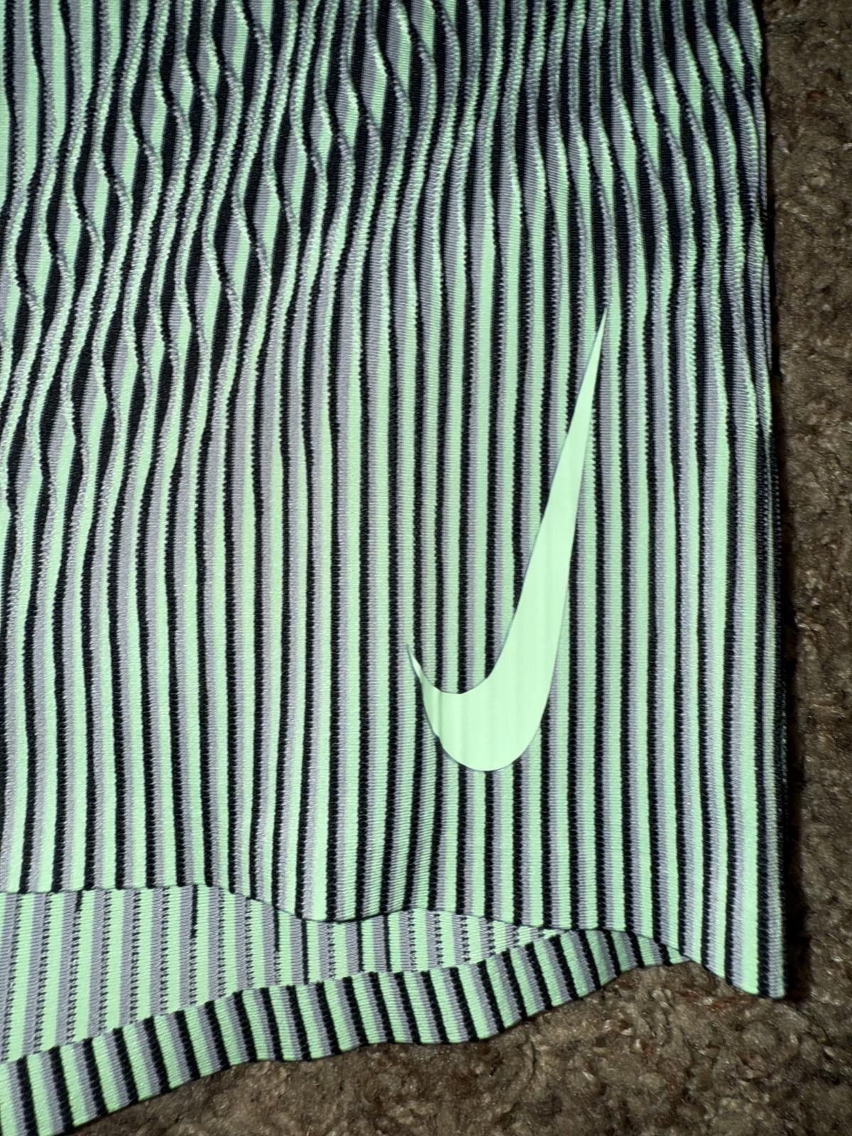 Nike Nike Women’s Aeroswift Dri-Fit ADV Green/Black Shorts Sample Size 36" / US 14 / IT 50 - 2 Thumbnail
