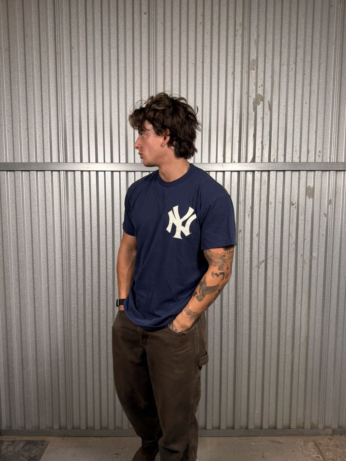 Vintage Vintage New York Yankees Pocket Tee / Faded Jersey Tee Size US L / EU 52-54 / 3 - 5 Thumbnail