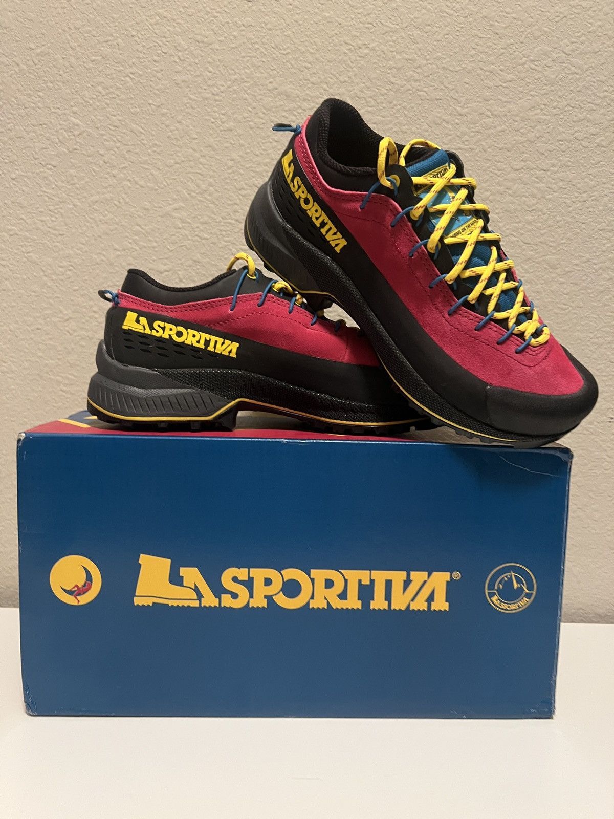 La Sportiva LA SPORTIVA TX4 R Women's Size US 7 / IT 37 - 7 Thumbnail