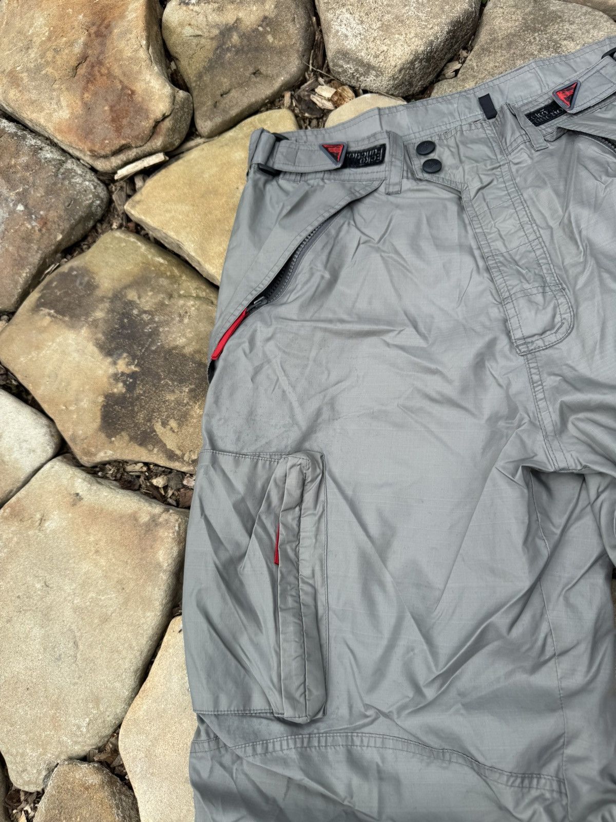 Ecko Unltd. Vintage Ecko Untdl Distressed Nylon Tracking Pants Size US 34 / EU 50 - 7 Thumbnail