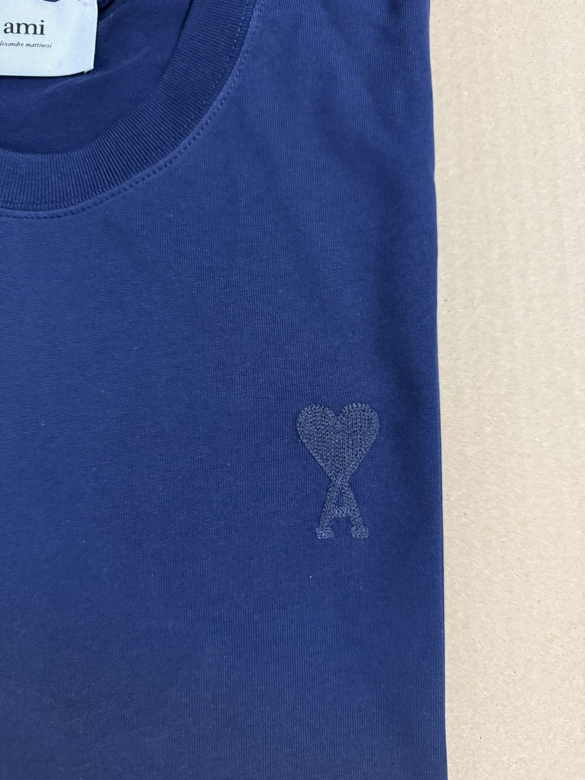 AMI Ami Paris Tonal Heart T-Shirt NEW Size US M / EU 48-50 / 2 - 2 Thumbnail
