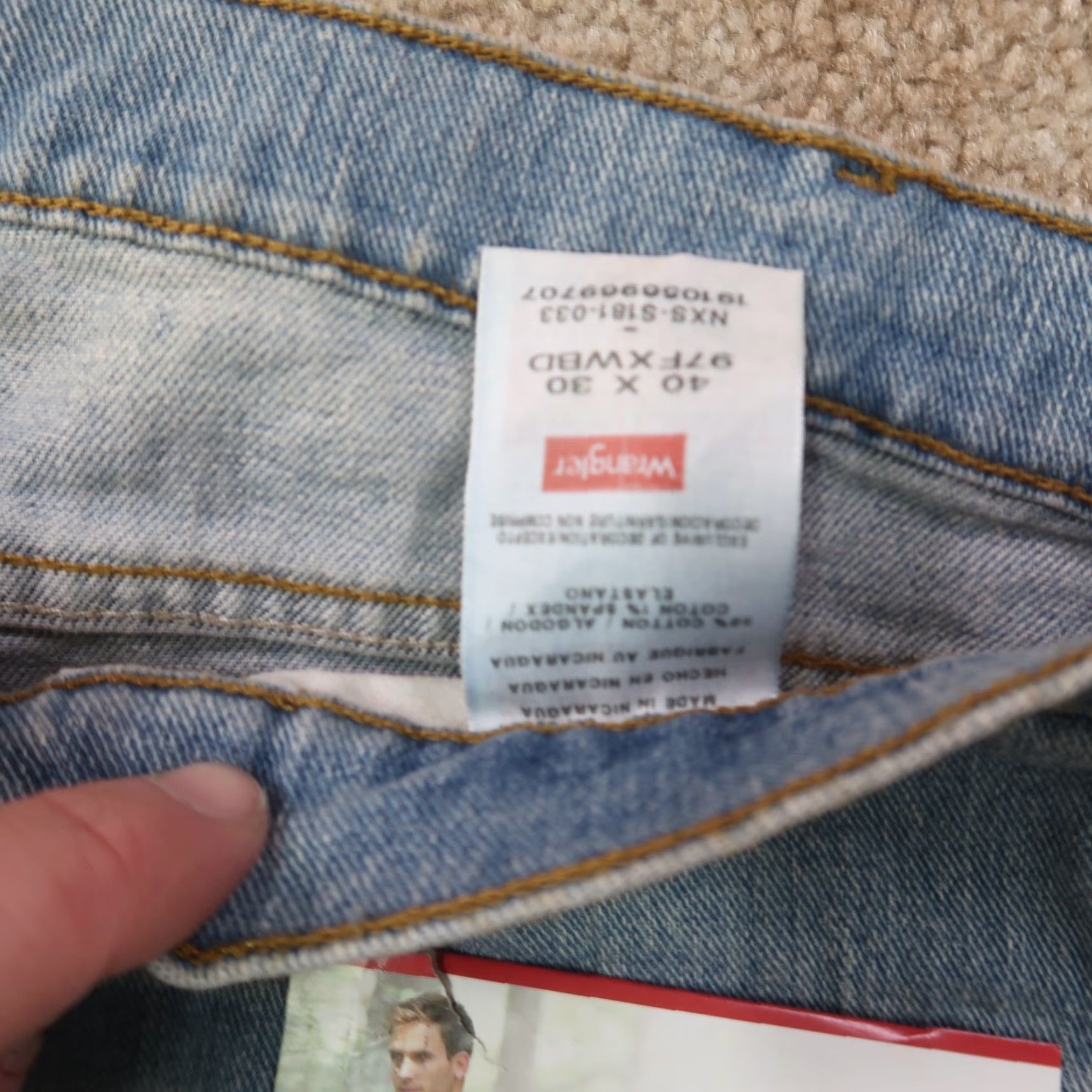 Wrangler Wrangler Jeans Men's 40x30 Blue Denim Relaxed Straight Leg 5-Pocket Logo Button Zip 40 in Inseam Machine Washable Jeans Size US 40 / EU 56 - 3 Thumbnail