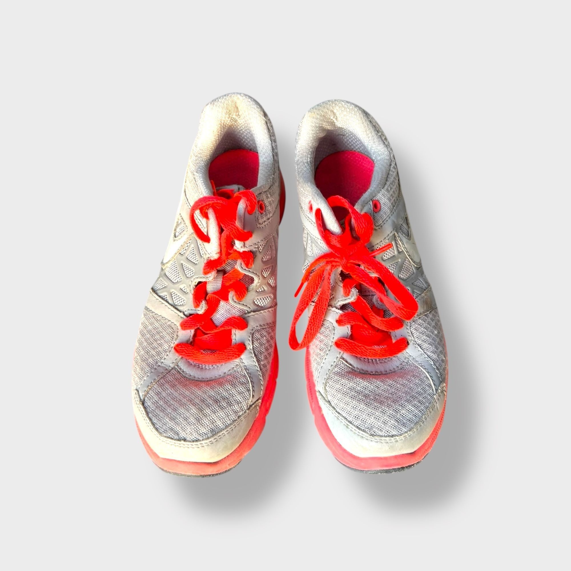 Nike Womens Running Shoes Size 7 White & Red Lightweight Bre