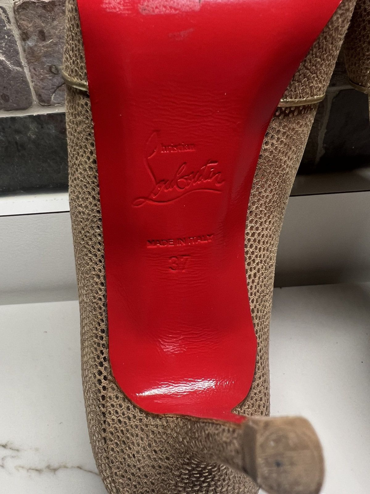 Christian Louboutin Christian Louboutin Shelley Orlato 90 Pumps Gold Criss Cross Size US 6 / IT 36 - 4 Thumbnail