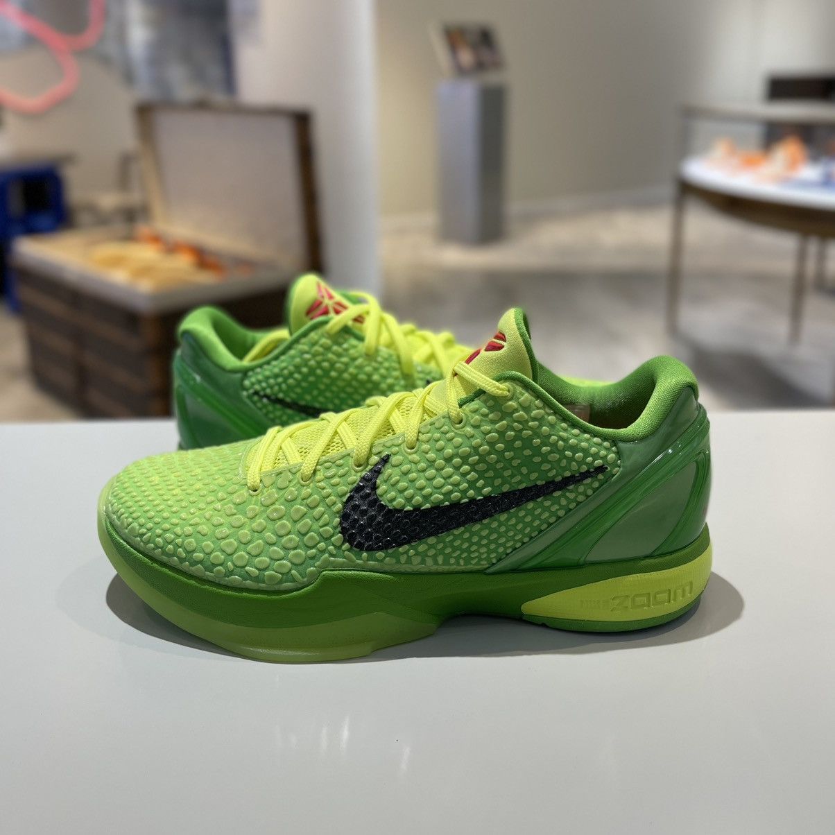 Nike Nike Kobe 6 Protro Grinch (2020) Size US 10.5 / EU 43-44 - 1 Thumbnail