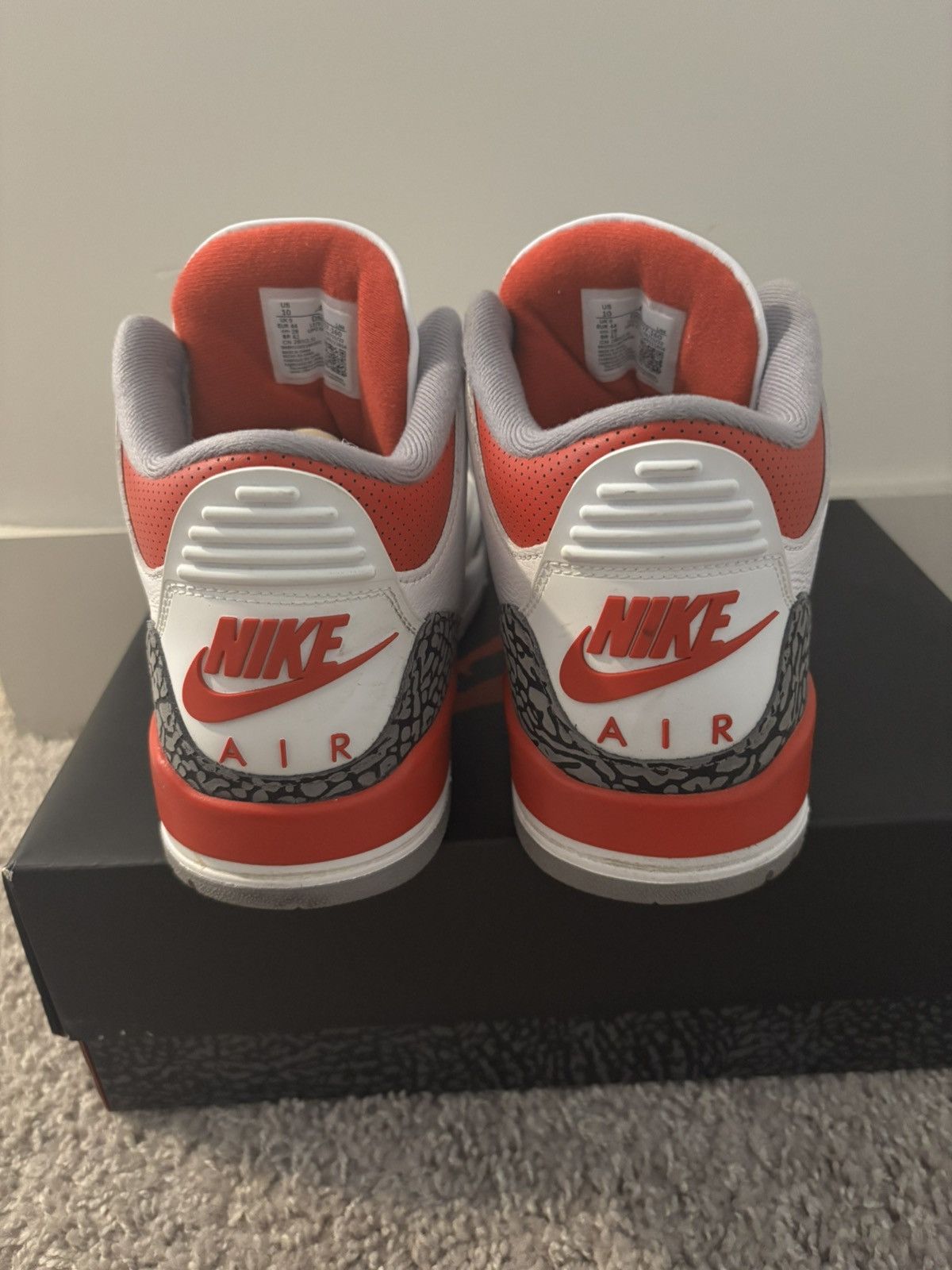 Jordan Brand Fire Red 3 Size US 10 / EU 43 - 4 Thumbnail