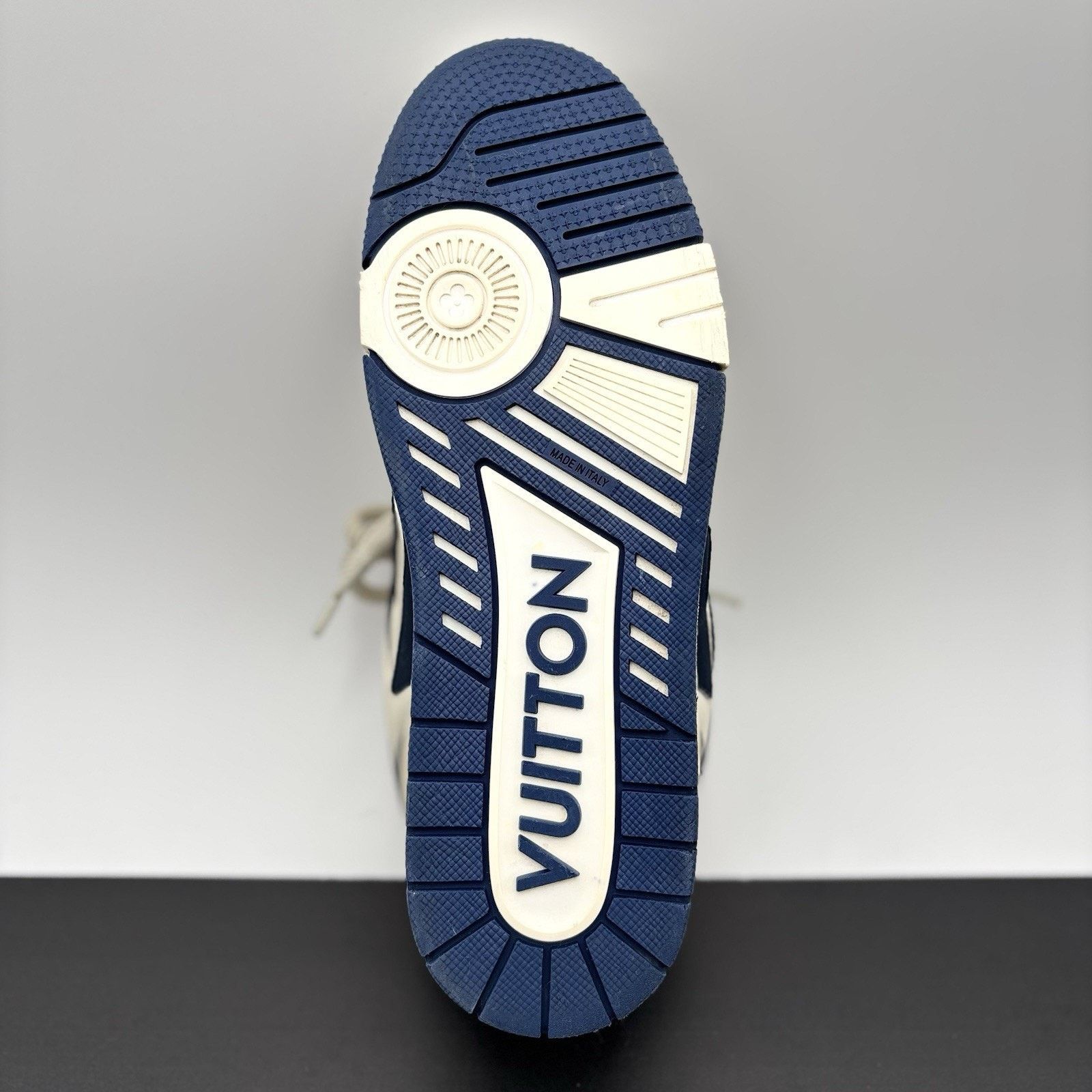 Louis Vuitton Louis Vuitton Skate ' Marine ' | GREAT CONDITION! Size US 9.5 / EU 42-43 - 17 Thumbnail