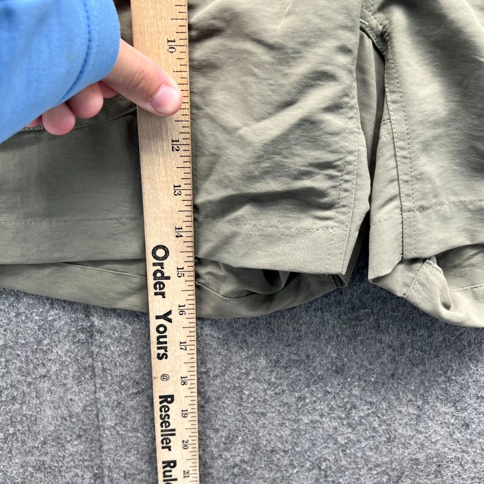 The North Face The North Face Womens Shorts Khaki Chino Casual Hiking Tan Beige 14 Size 36" / US 14 / IT 50 - 4 Thumbnail