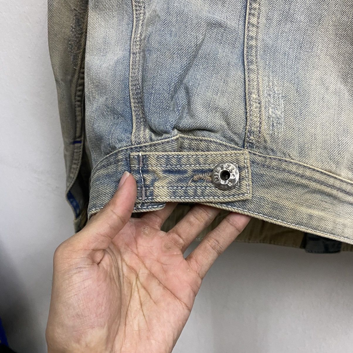 Diesel VINTAGE Diesel washed denim trucker jacket Size US S / EU 44-46 / 1 - 11 Thumbnail