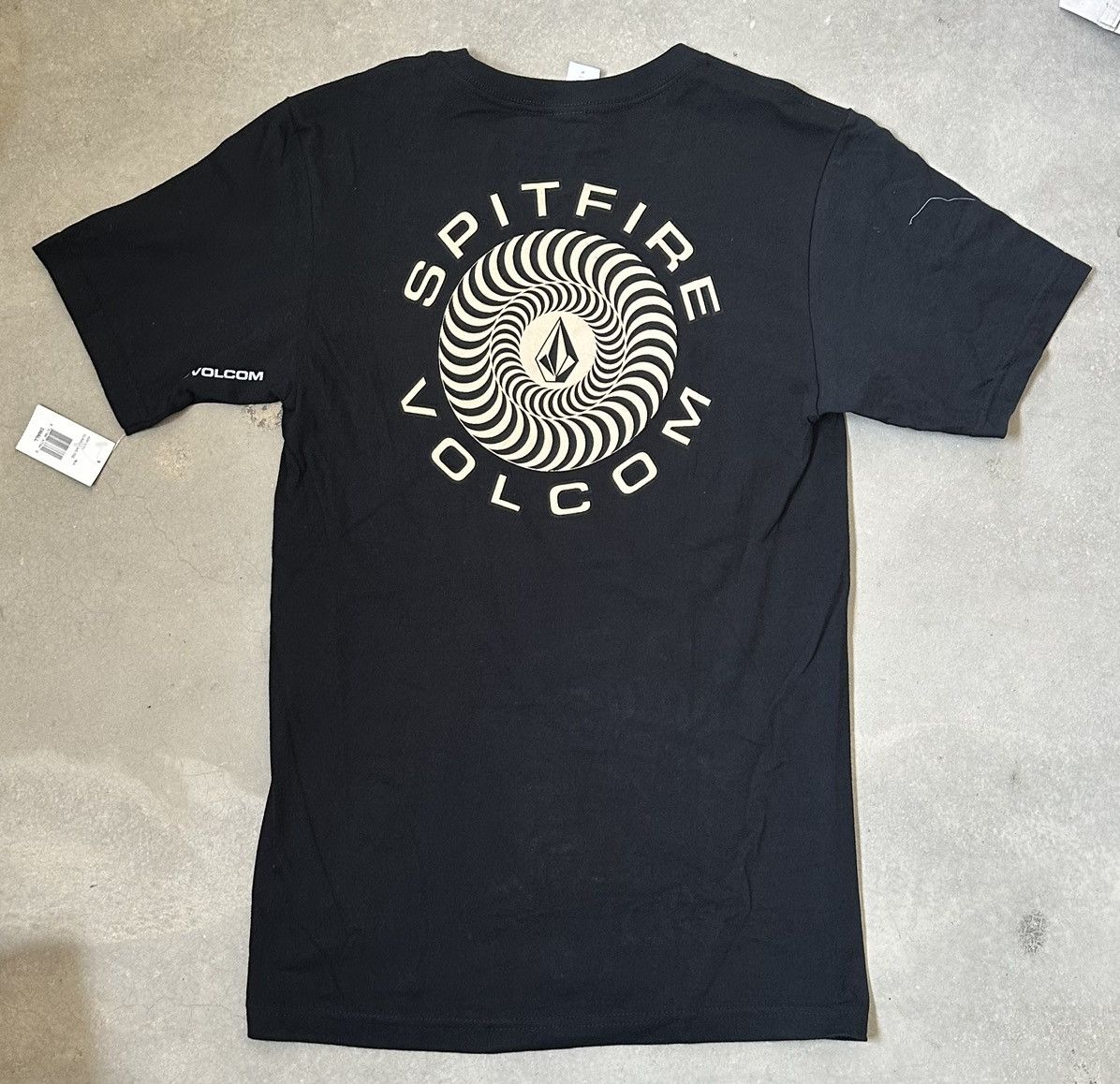 Volcom VOLCOM X SPITFIRE BRAND NEW TEE Size US S / EU 44-46 / 1 - 1 Thumbnail