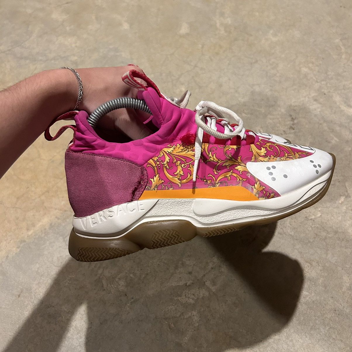 Designer × Versace Versace Cross Chainer Baroque Pink Print Sneakers EU 40 Size US 7 / EU 40 - 6 Thumbnail
