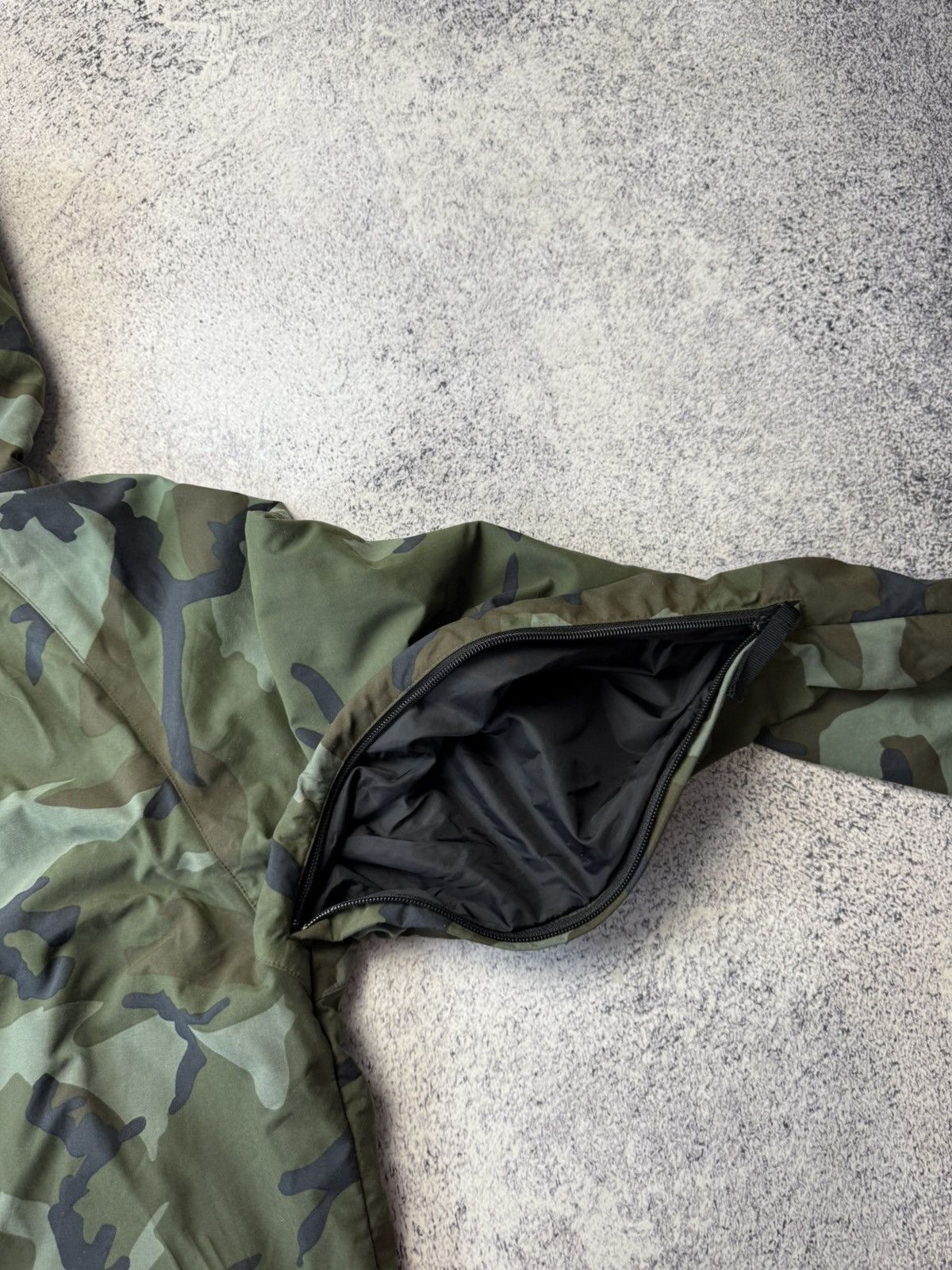 Carhartt Vintage: Carhartt Wax Camo Jacket Y2K Size US S / EU 44-46 / 1 - 22 Thumbnail