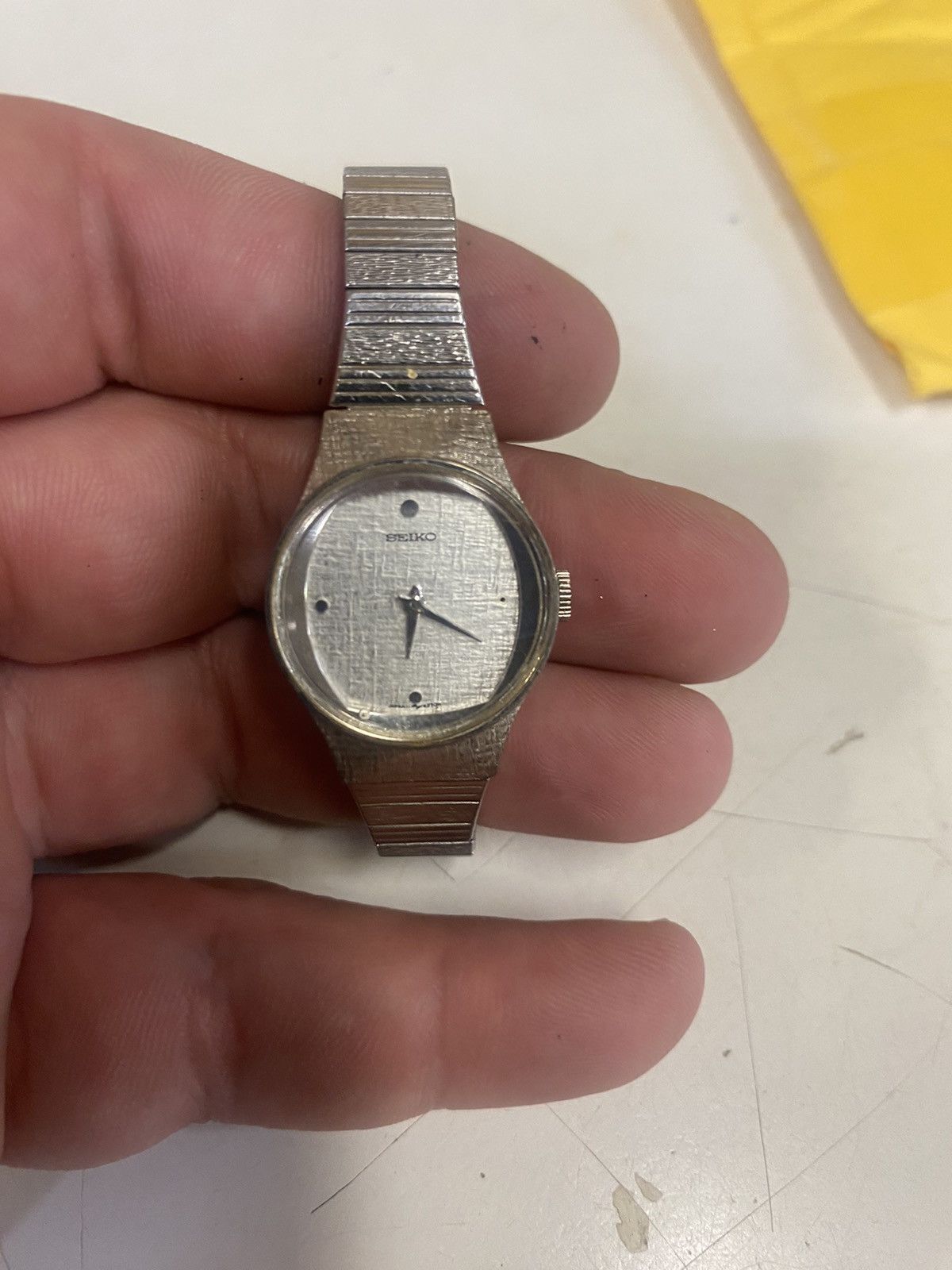 Seiko Vintage Seiko 11-8260 Mechanical Silver Women’s watch! Size ONE SIZE - 8 Thumbnail