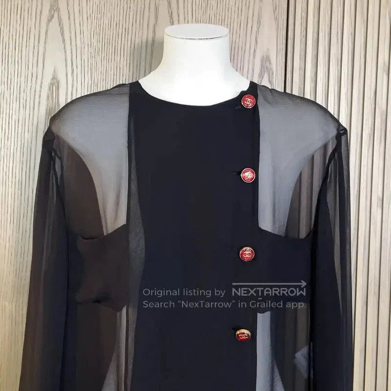 Chanel Chanel Short Sleeve Black Silk Blouse for Women . Size S / US 4 / IT 40 - 3 Thumbnail