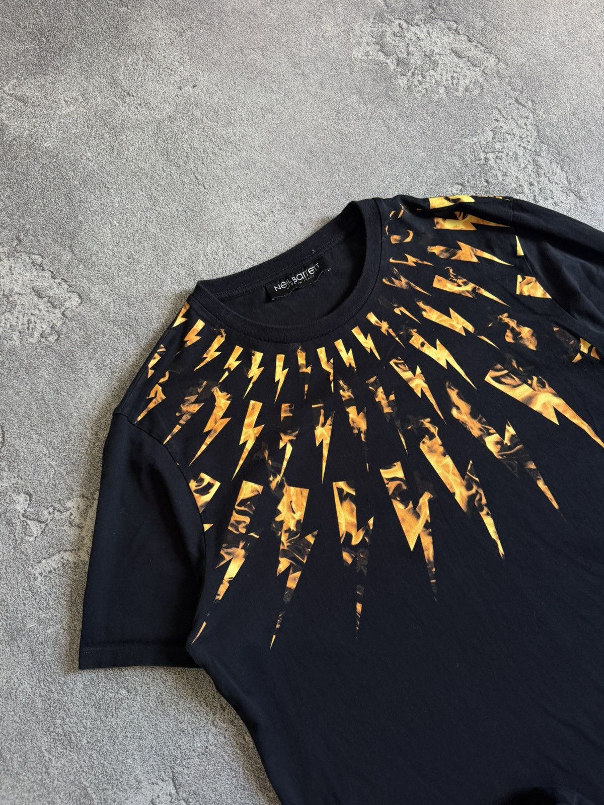 Neil Barrett Neil Barett L lightning bolt ⚡️ printed tshirt tee shirt Size US L / EU 52-54 / 3 - 2 Thumbnail