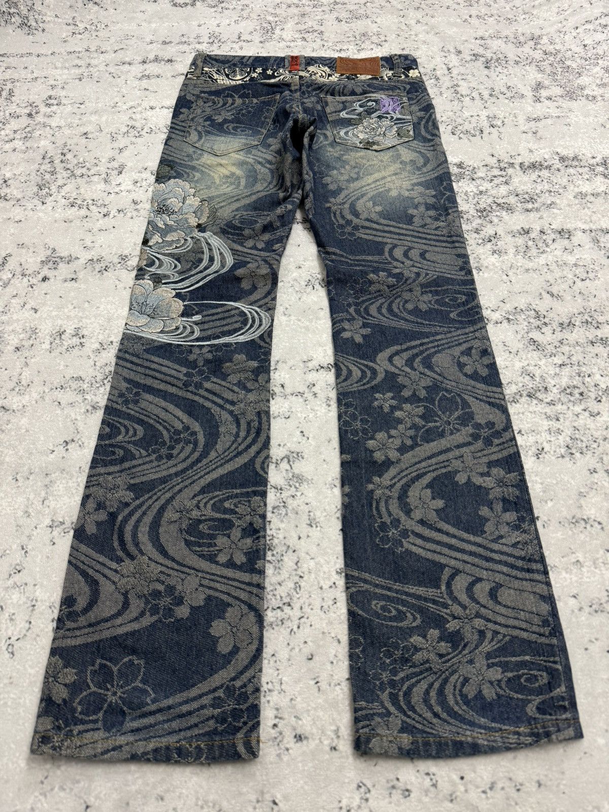 Karakuri Tamashii Vintage Karakuri Tamashi Sakura Embroidered Mini Flare Denim Size US 28 / EU 44 - 2 Thumbnail