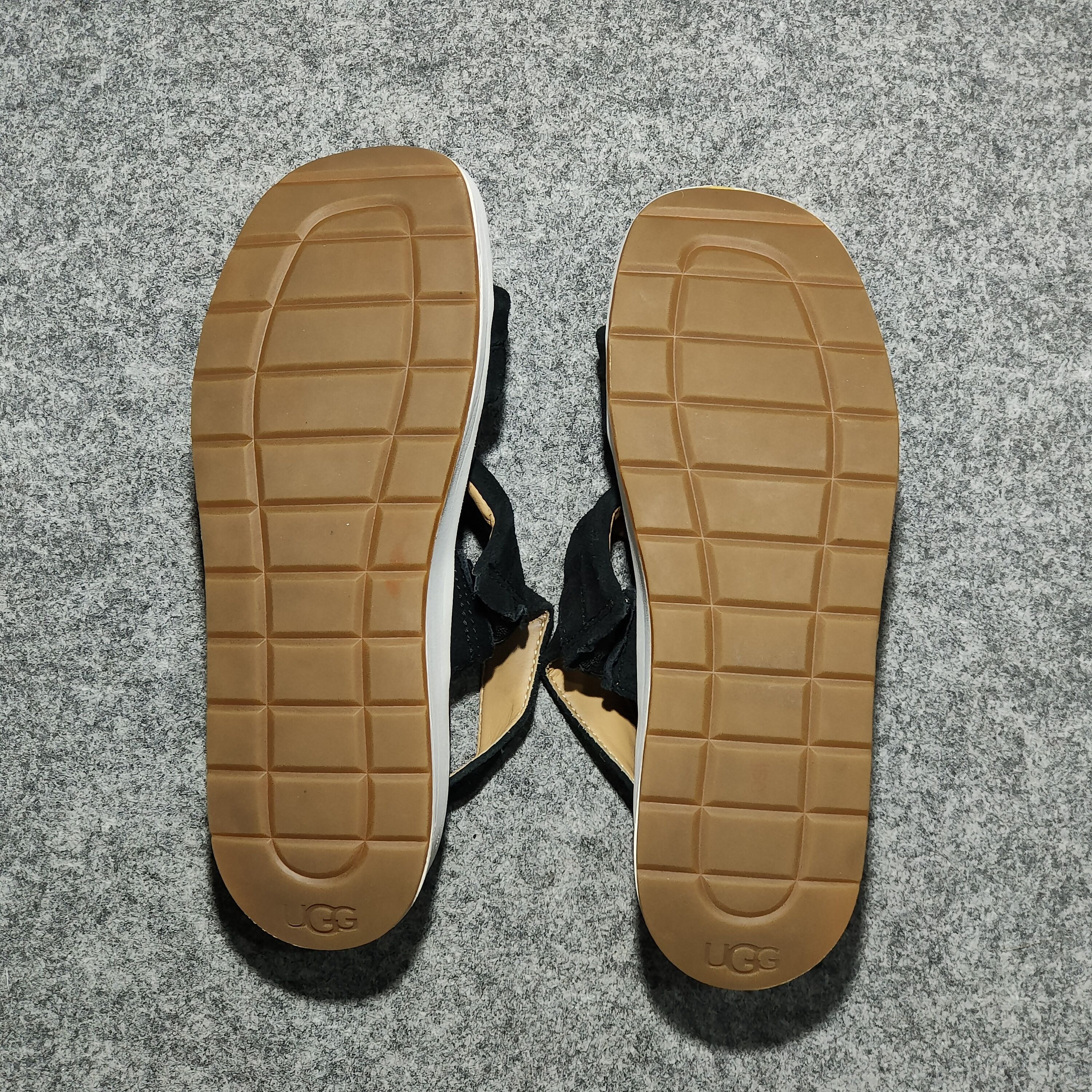 Ugg 🔥UGG(WMNS) Lynnden Outdoor Casual Open Toe Sports Sandals Size US 6 / IT 36 - 6 Thumbnail