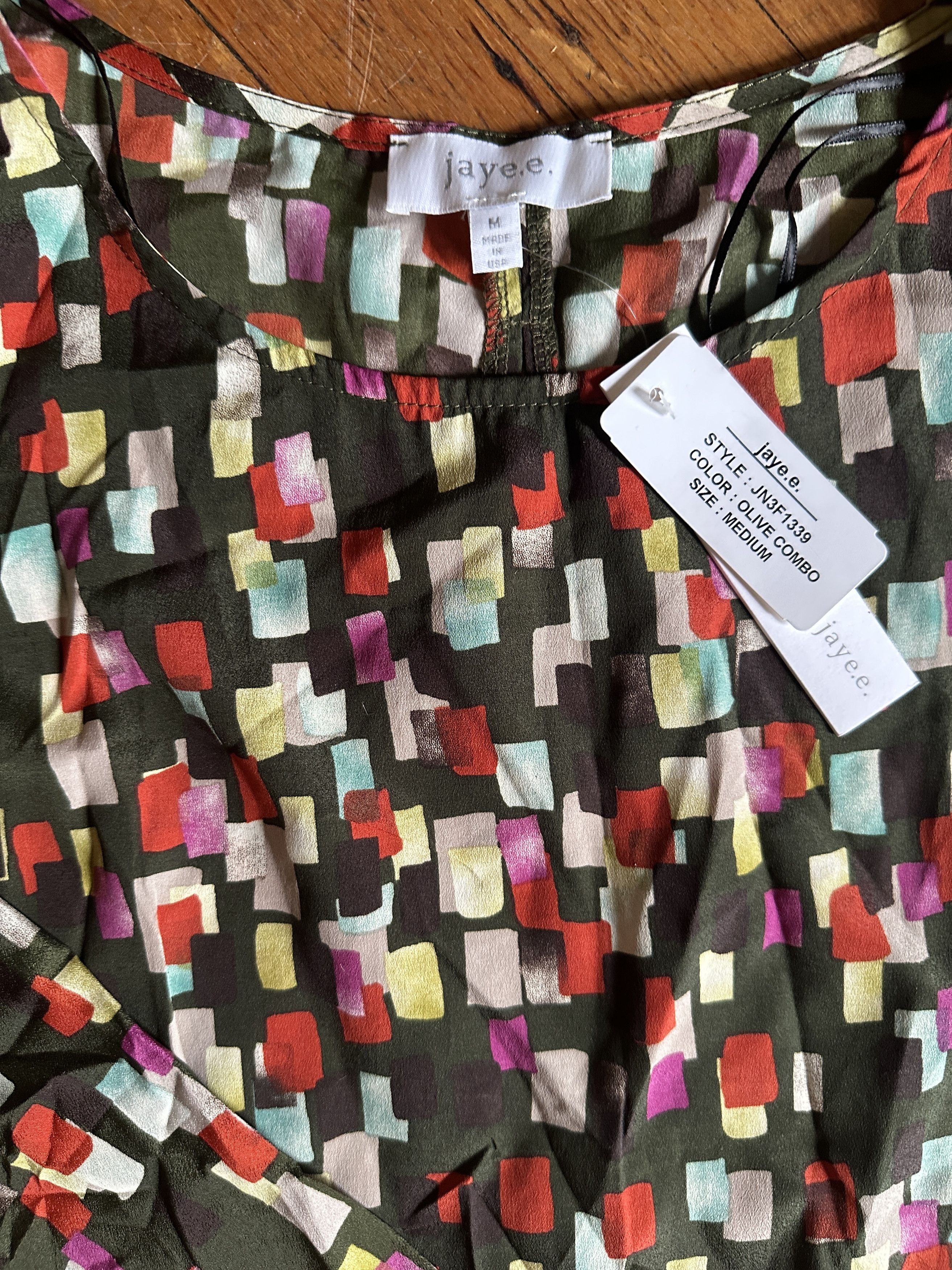 Other Jaye.e Multi-Color Long Sleeve Blouse w/ back slit sz M Size M / US 6-8 / IT 42-44 - 6 Thumbnail