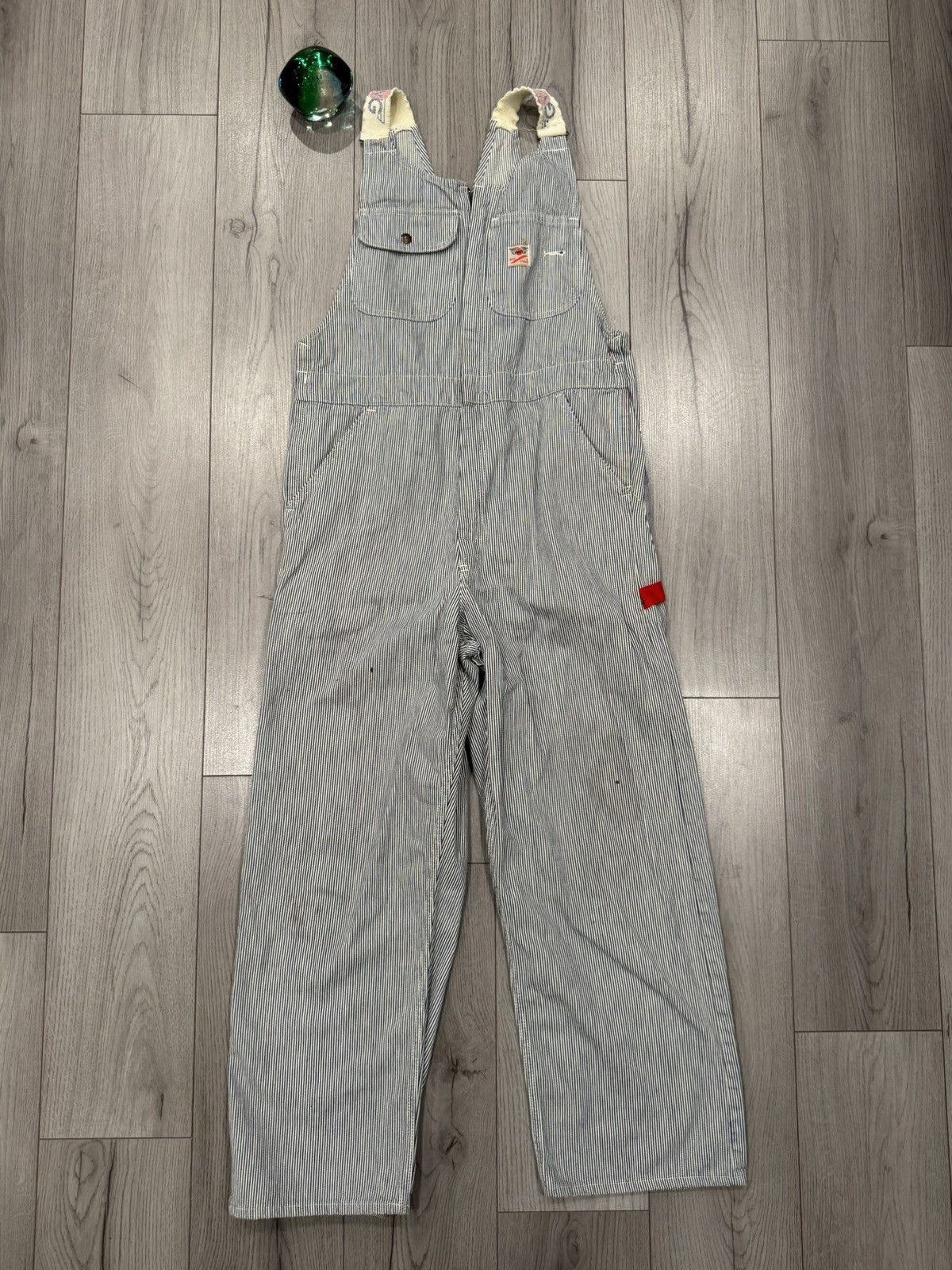 Vintage Vintage GWG Red Strap Hickory Striped Bib Overalls Size 38 Size US 38 / EU 54 - 1 Thumbnail
