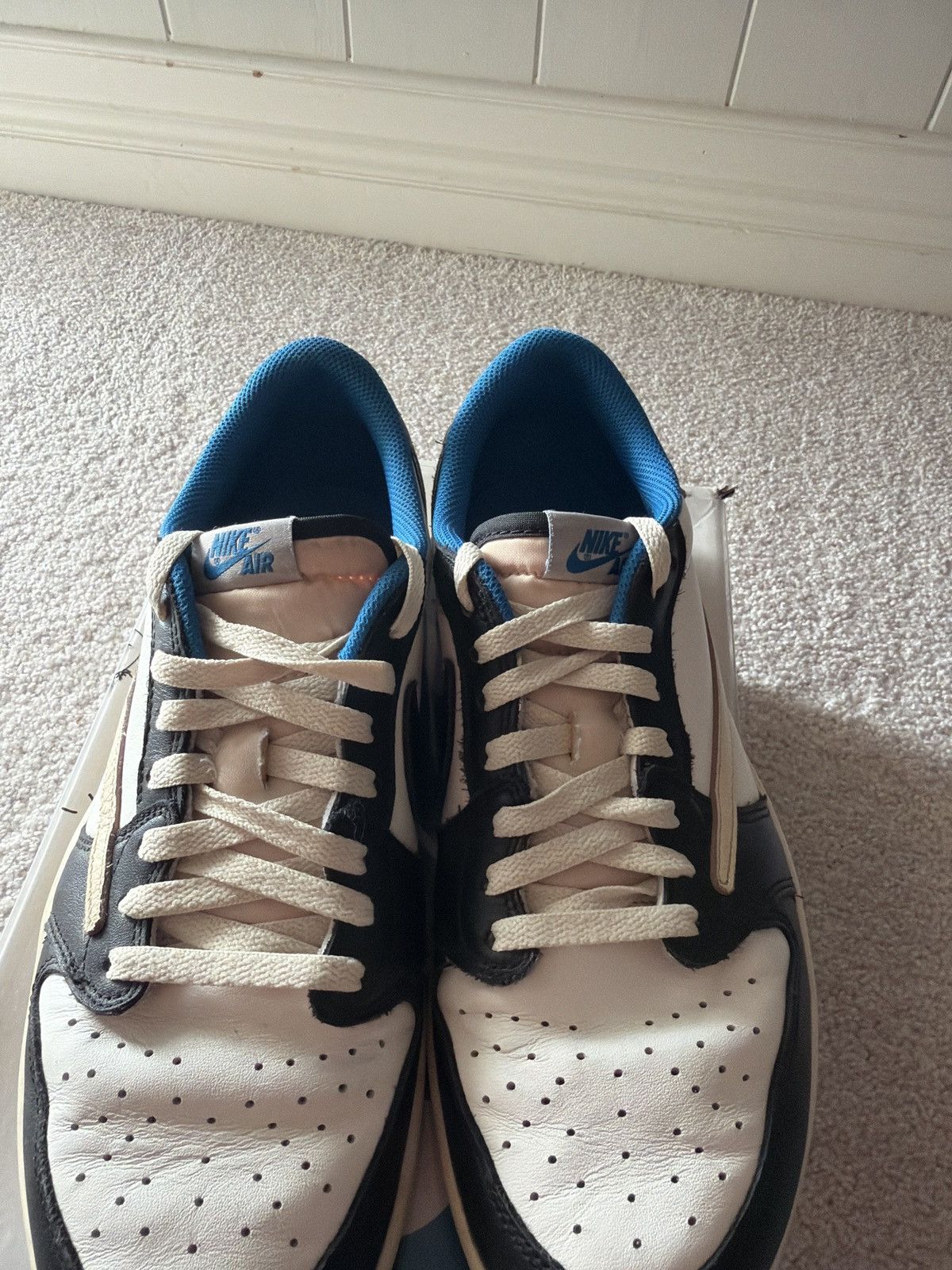 Fragment Design × Jordan Brand × Travis Scott Jordan x Travis Scott x Fragment Jordan 1 low Size US 10.5 / EU 43-44 - 8 Thumbnail