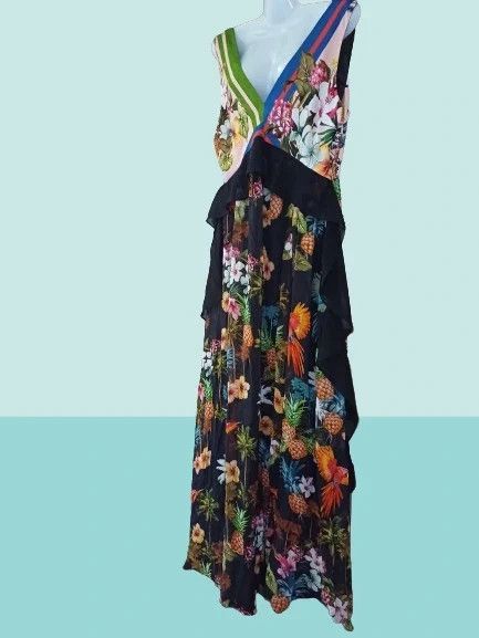 Pinko Wonderful elegant long Pinko dress, size M Size M / US 6-8 / IT 42-44 - 3 Thumbnail