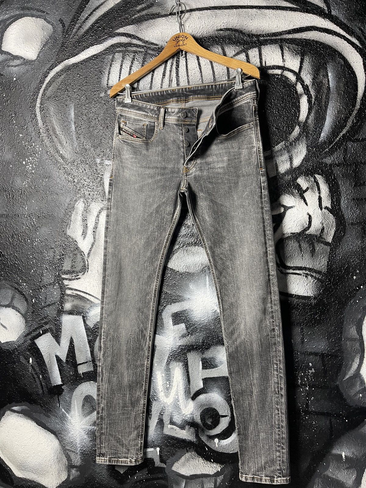 Diesel Diesel Sleenker Skinny Denim Jeans Men’s Size W30 L32 Size US 30 / EU 46 - 1 Thumbnail