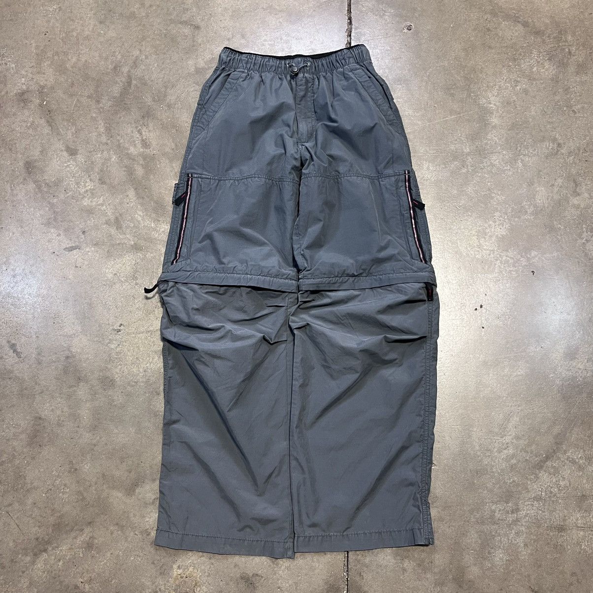 UNIONBAY × Vintage Vintage Y2K Union Bay Cargo Pants Knee Zip Skater Baggy Size US 28 / EU 44 - 1 Thumbnail