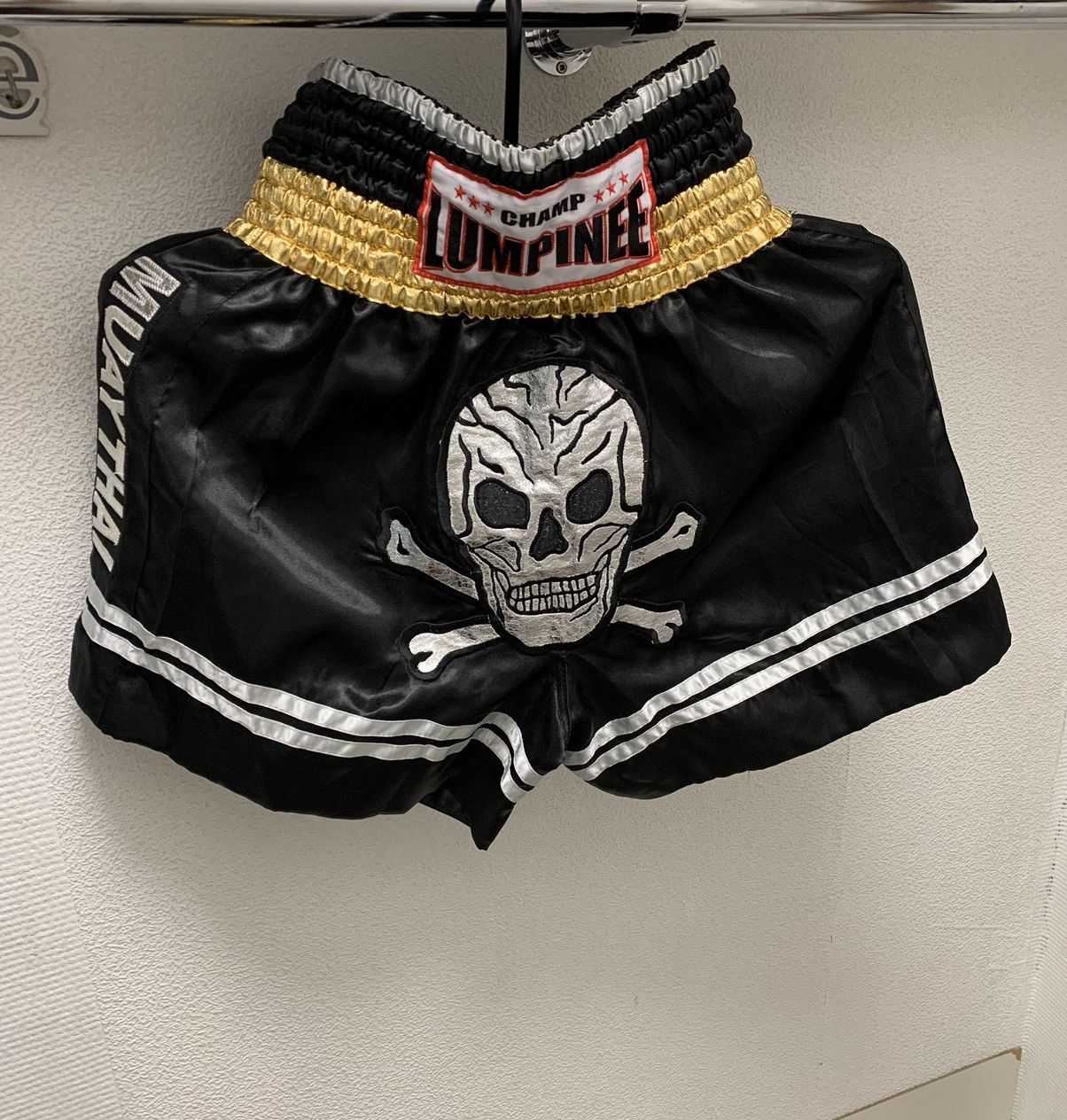 Sports Specialties Muay Thai black shorts skull champ lumpinee Xl 36 mma ufc Size US 36 / EU 52 - 1 Thumbnail