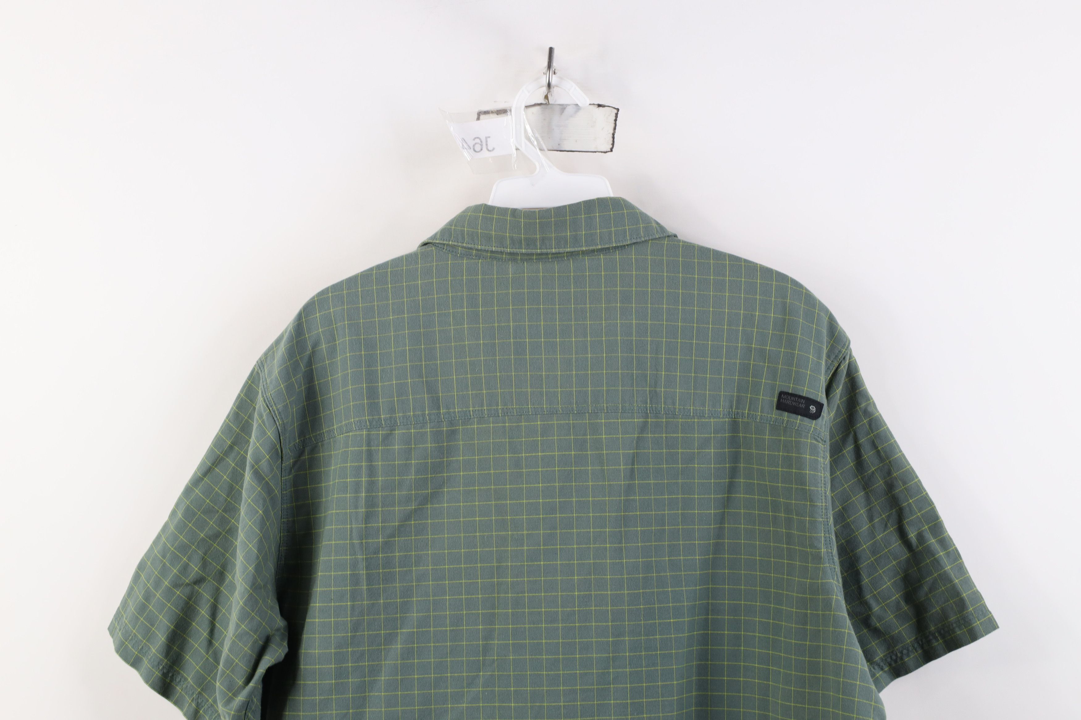 Mountain Hardwear Mountain Hardwear Short Sleeve Flannel Button Shirt Plaid Size US M / EU 48-50 / 2 - 13 Thumbnail
