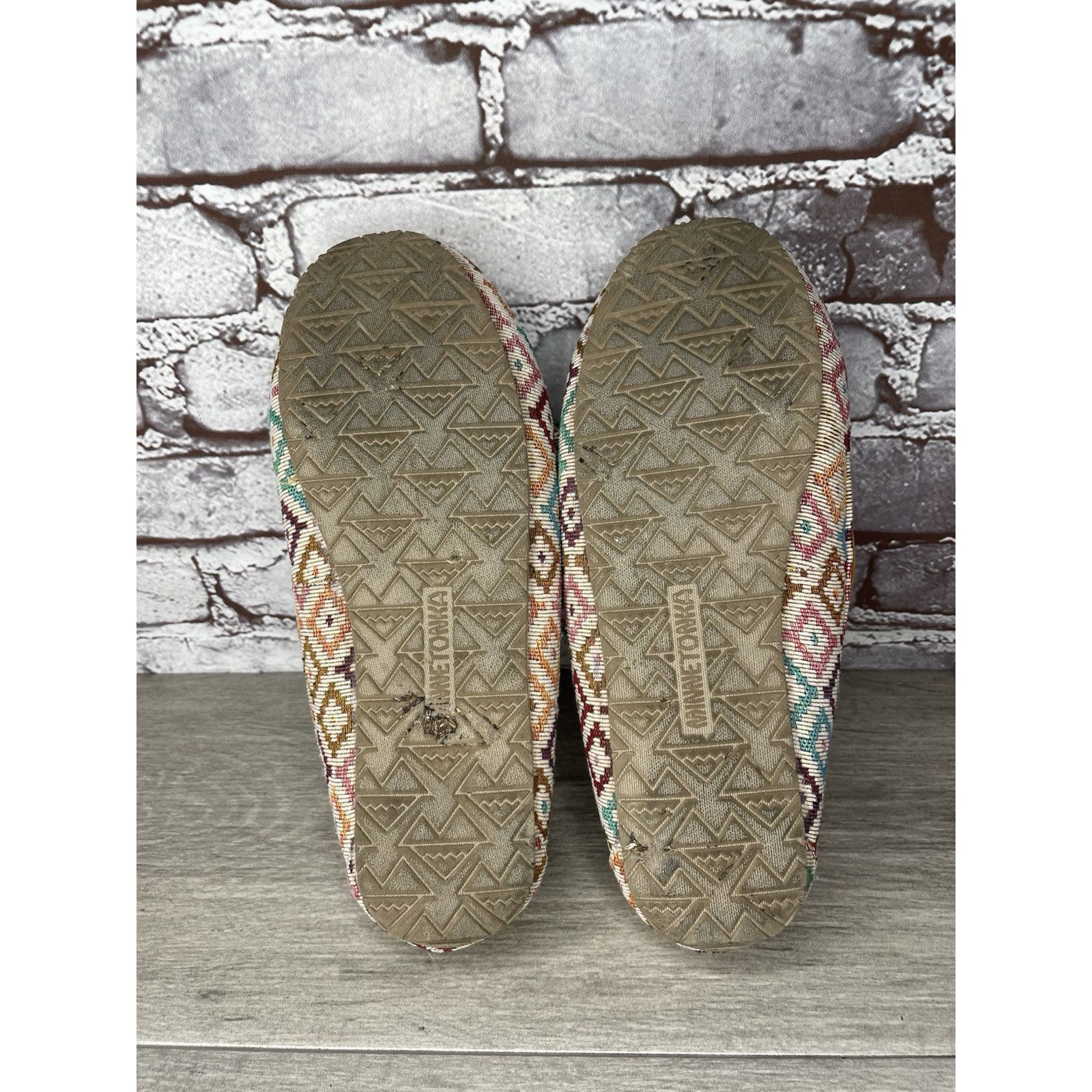 Minnetonka Minnetonka Sally Moccasins Cream Aztec Southwest Faux Fur Li Size US 10 / IT 40 - 24 Thumbnail