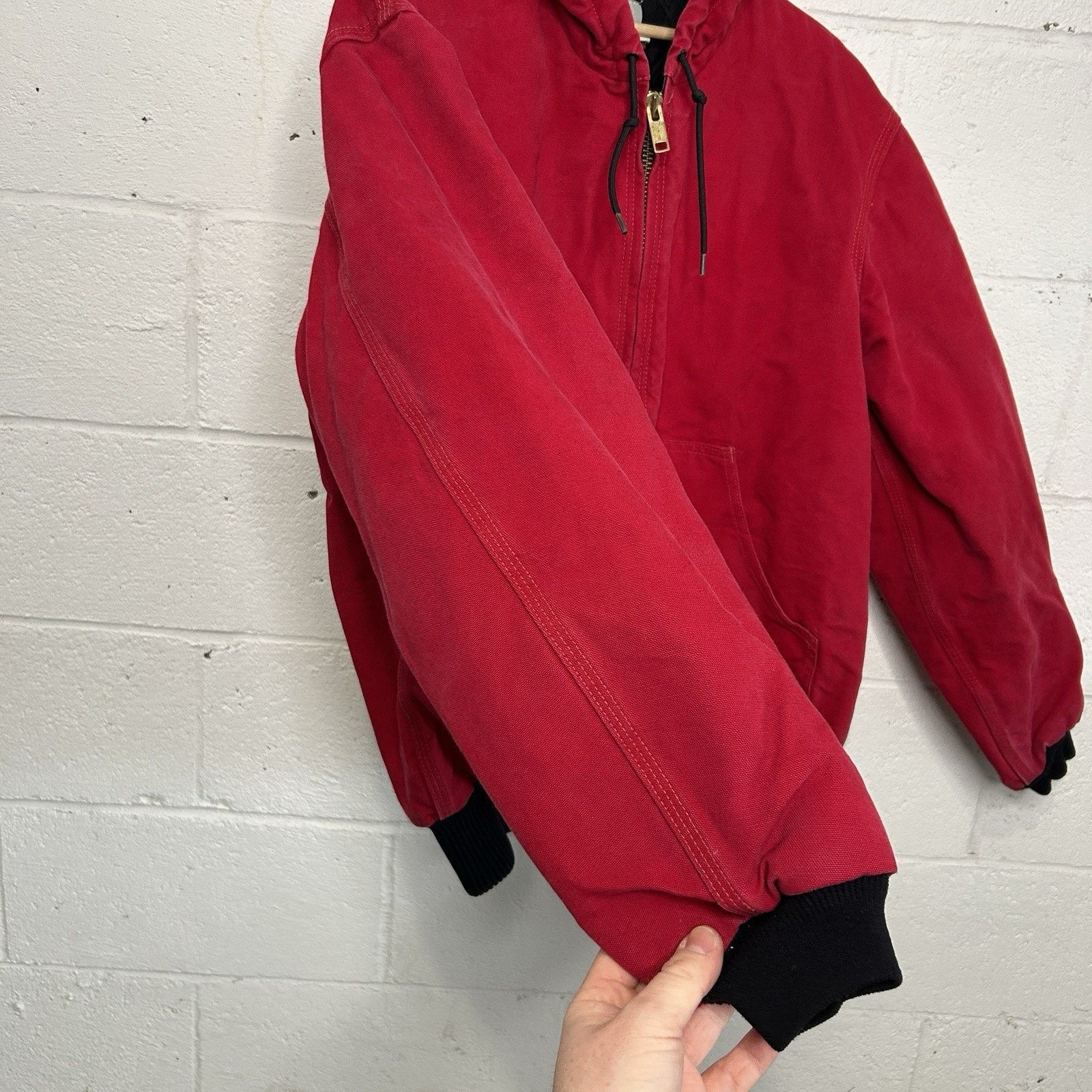 Carhartt Vintage Carhartt Quilted Hooded Active Jacket “Red” J04 RED Size US L / EU 52-54 / 3 - 7 Thumbnail
