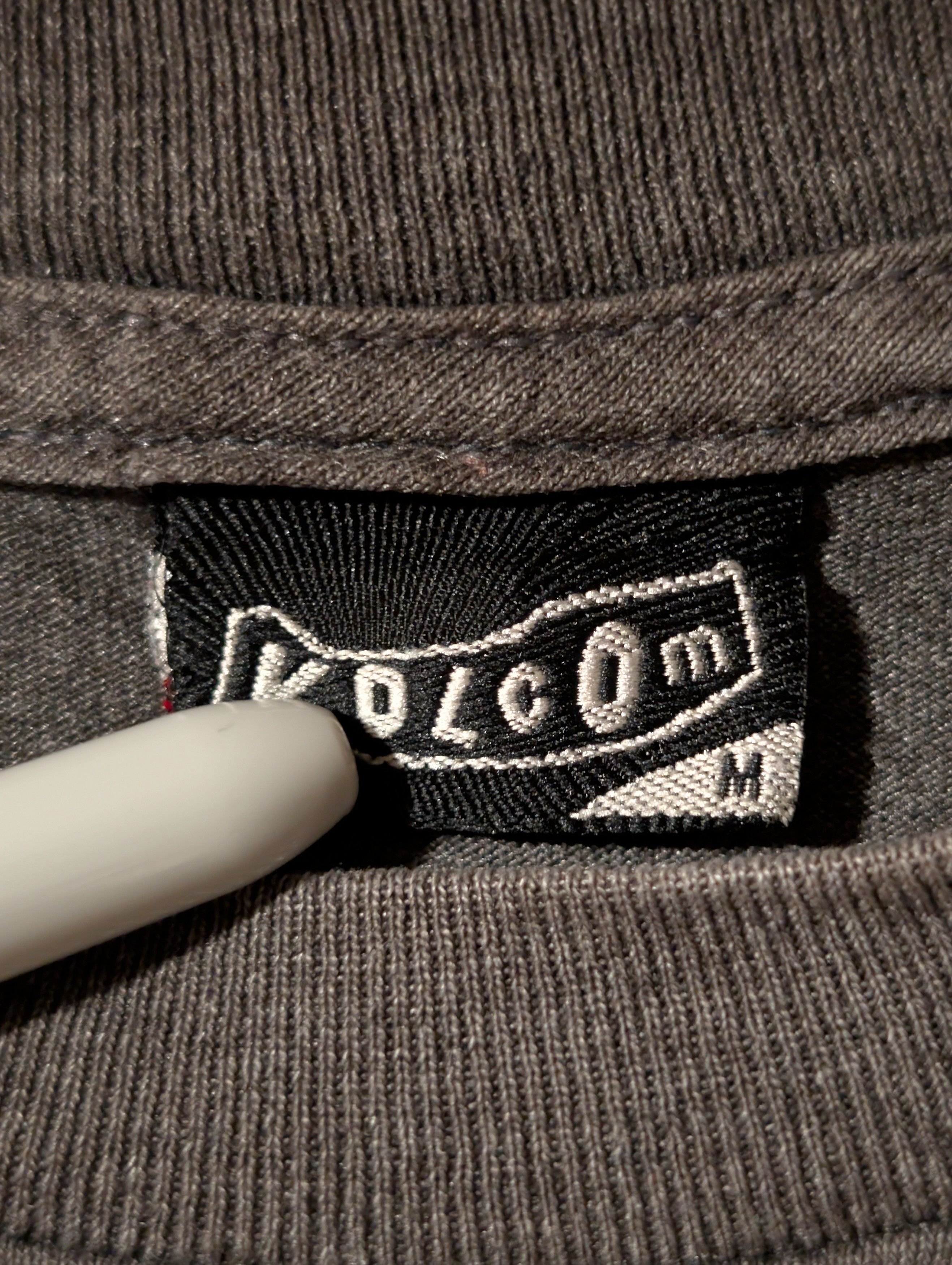 Volcom Vintage Y2K Volcom Center Logo Medium Sleeveless T-Shirt Size US M / EU 48-50 / 2 - 2 Thumbnail