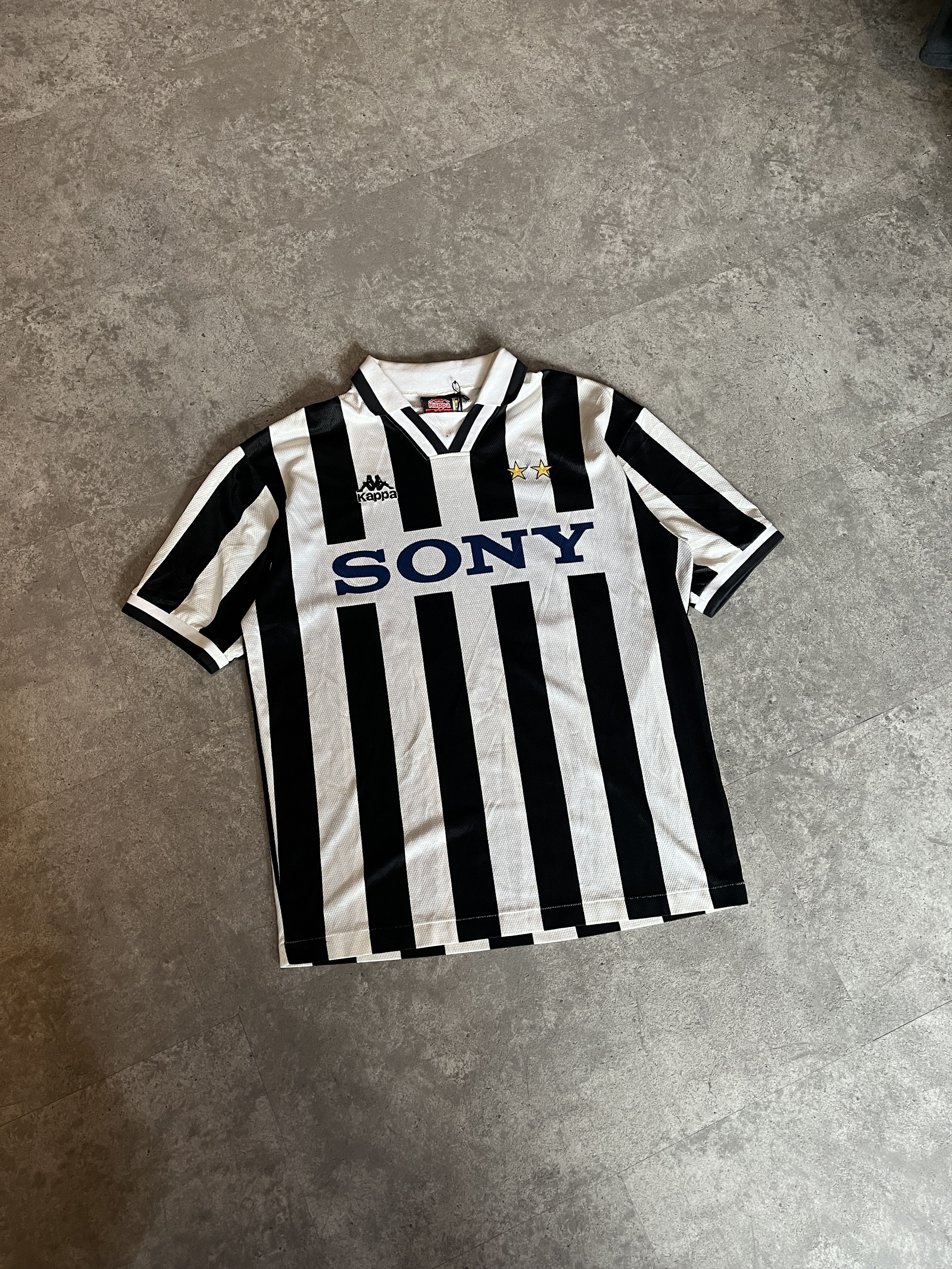 Other "RARE" VINTAGE JERSEY JUVENTUS '98 Size US M / EU 48-50 / 2 - 1 Thumbnail