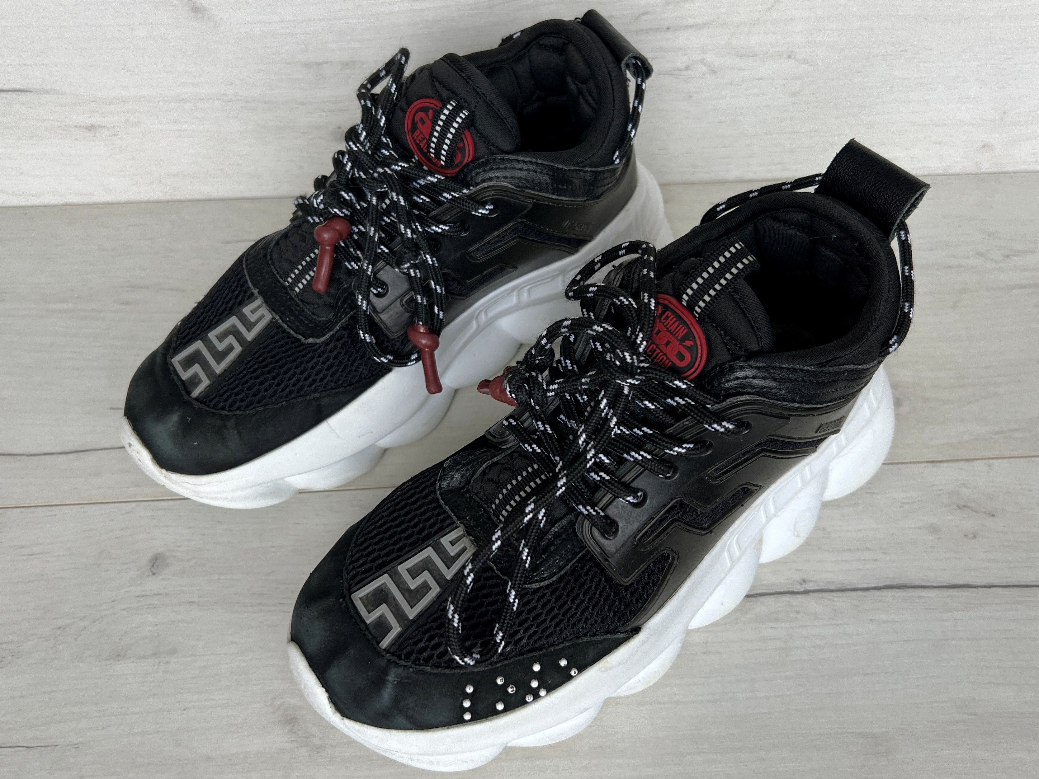 Versace VERSACE CHAIN REACTION BLACK/WHITE SNEAKERS Size US 7 / EU 40 - 1 Thumbnail