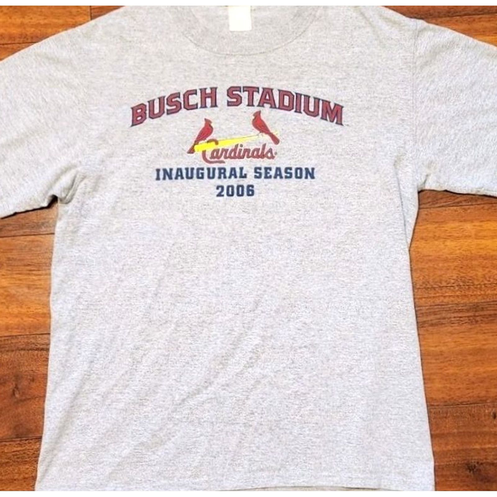 Lee VINTAGE St. Louis Cardinals T Shirt Men M Medium Busch Stadium Inaugural Season MLB Gray 2006 Crew Neck Short Sleeve Lee Classic Sports Mens Size US M / EU 48-50 / 2 - 2 Thumbnail