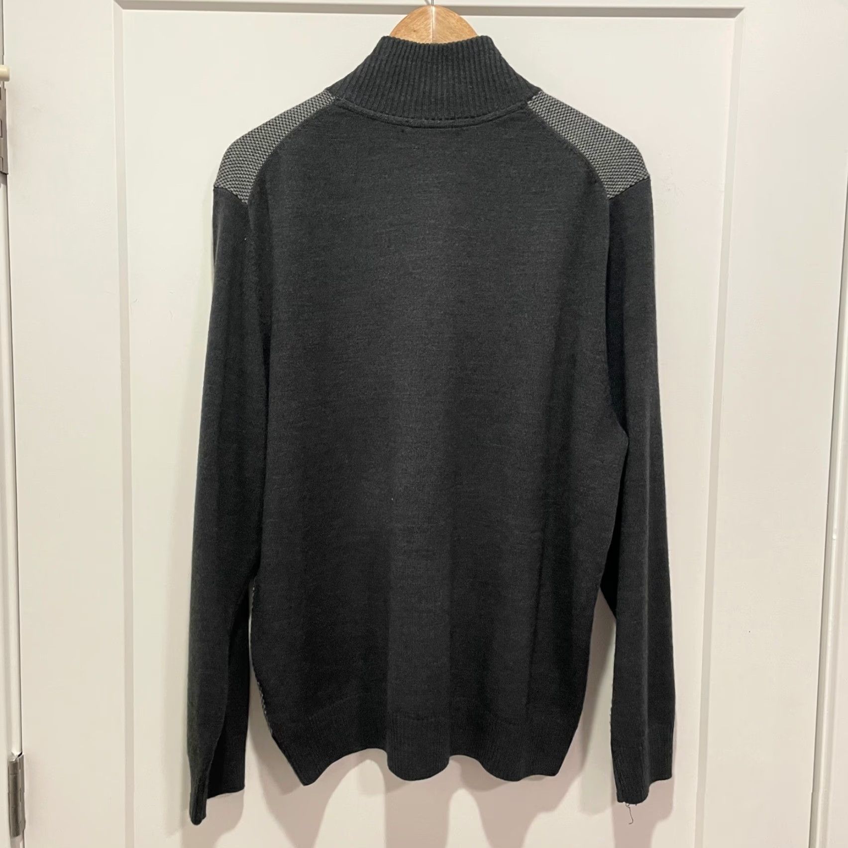 Vintage Tricots St Raphael Mens XL Gray 1/4 Zip Pullover Sweater Acrylic Knit Mock Neck Geometric Knit Size US XL / EU 56 / 4 - 3 Thumbnail