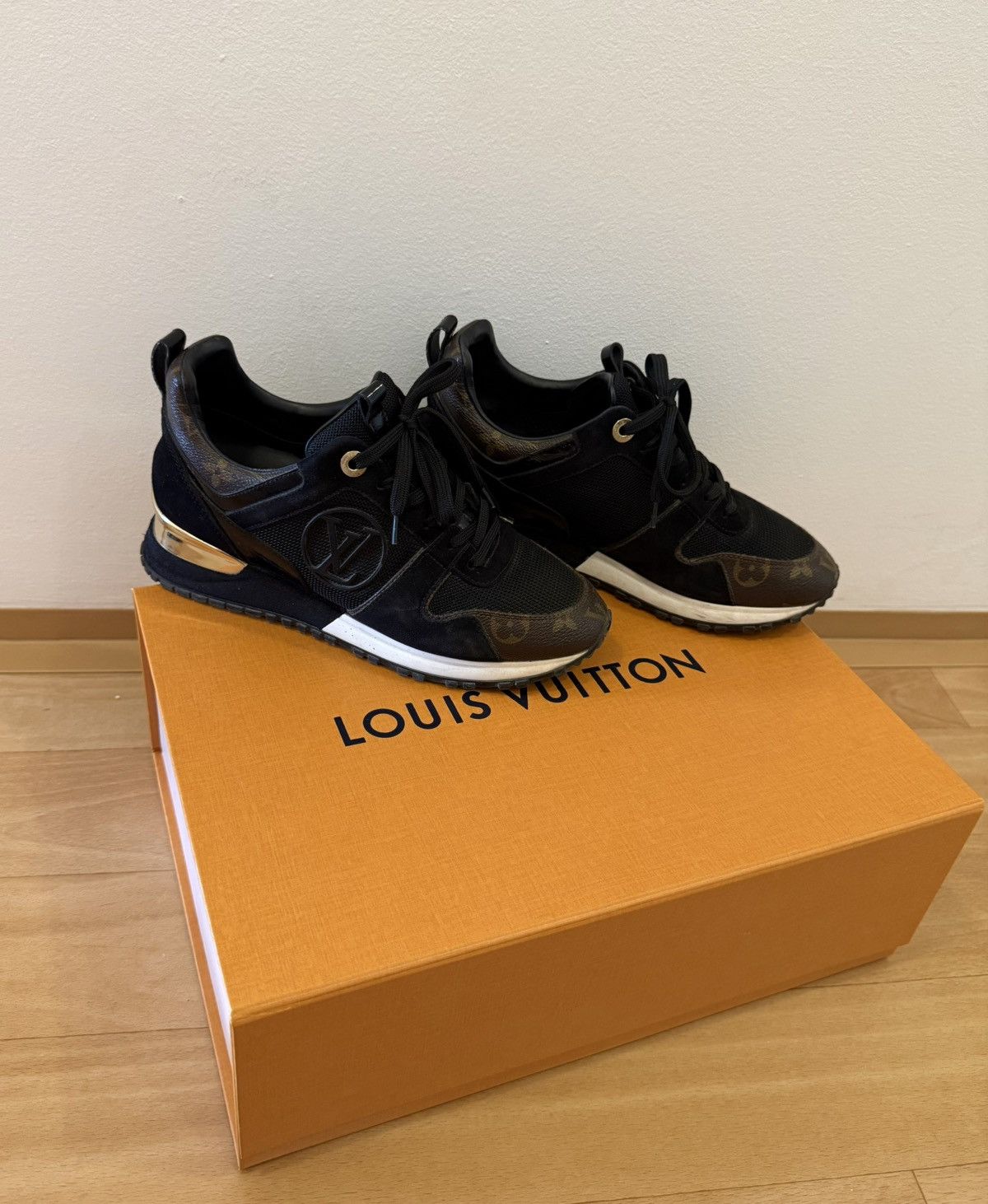 Louis Vuitton Louis Vuitton Runaway sneakers Size US 6 / IT 36 - 2 Thumbnail