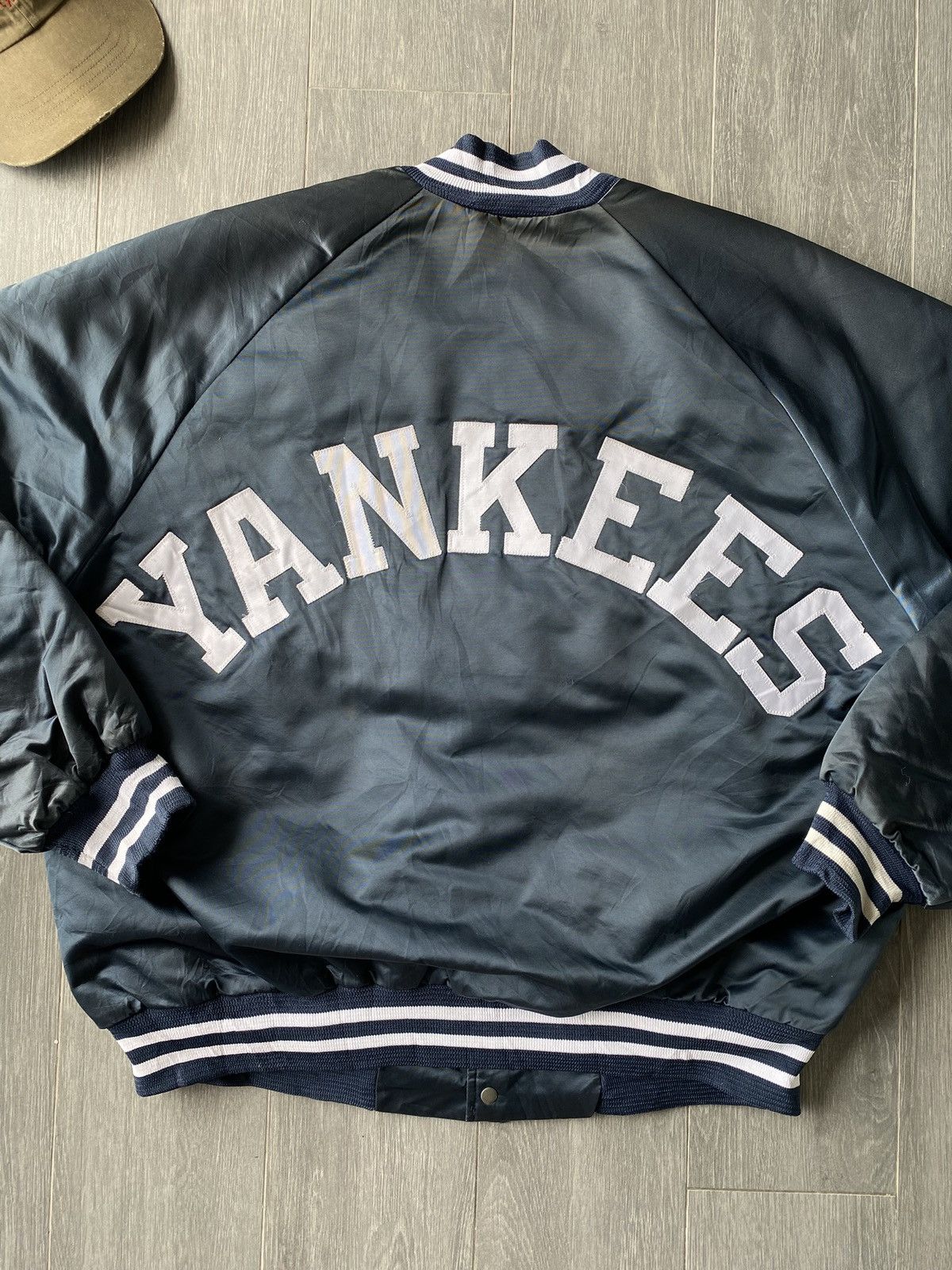 Chalk Line × New York Yankees × Vintage Rare Vintage 90’s Chalk Line NY Yankees Satin Bomber Jacket Size US L / EU 52-54 / 3 - 7 Thumbnail