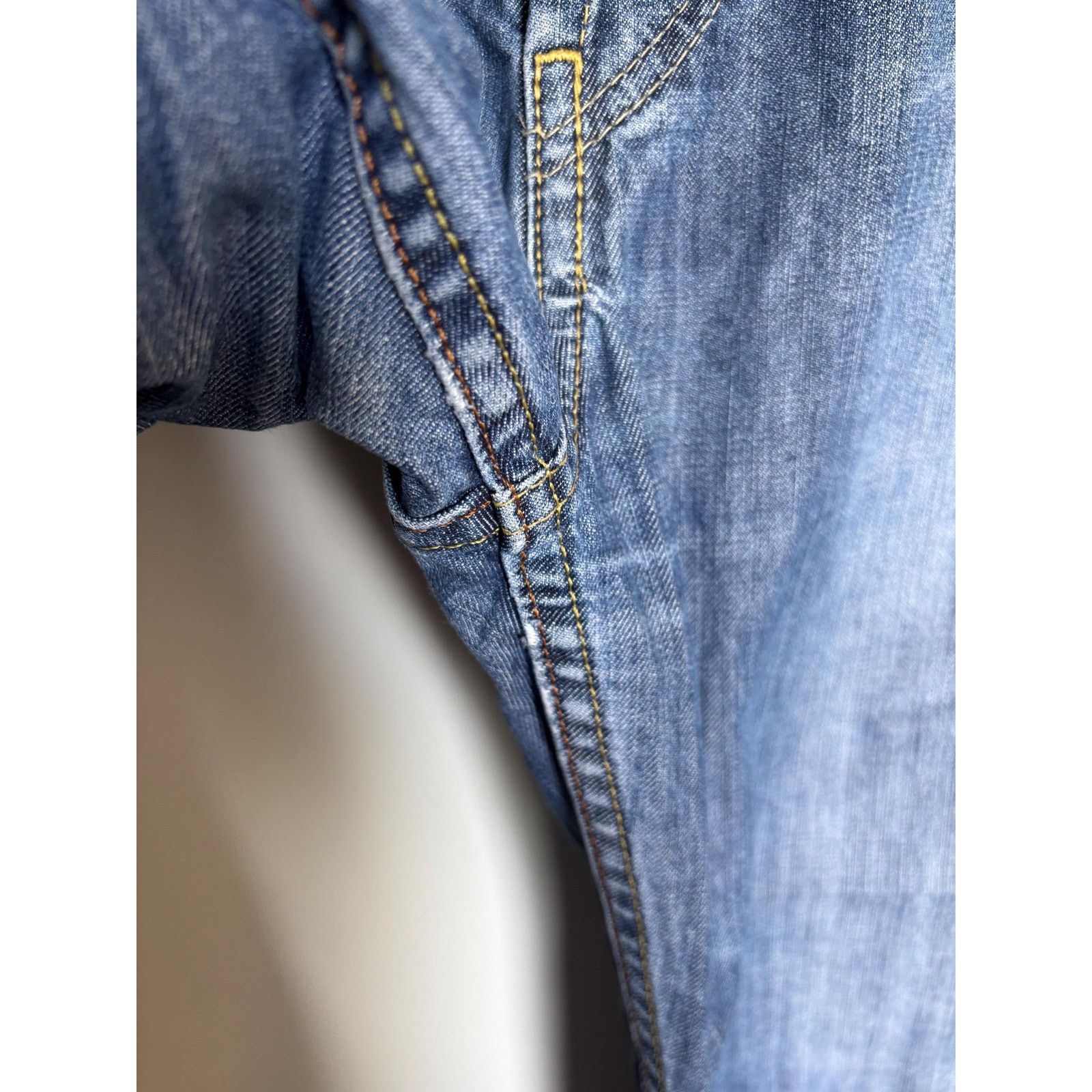 Levi's Levi’s 501 USA 1996 Light Wash Jeans W38 L34 Button Fly Rare Size US 38 / EU 54 - 9 Thumbnail