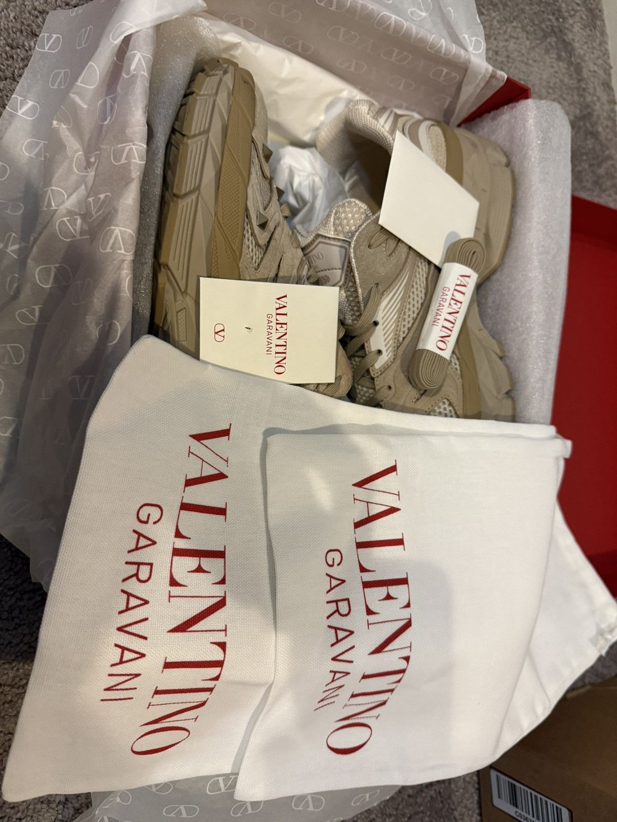 Valentino MS-2960 panelled sneakers Size US 10 / EU 43 - 11 Thumbnail