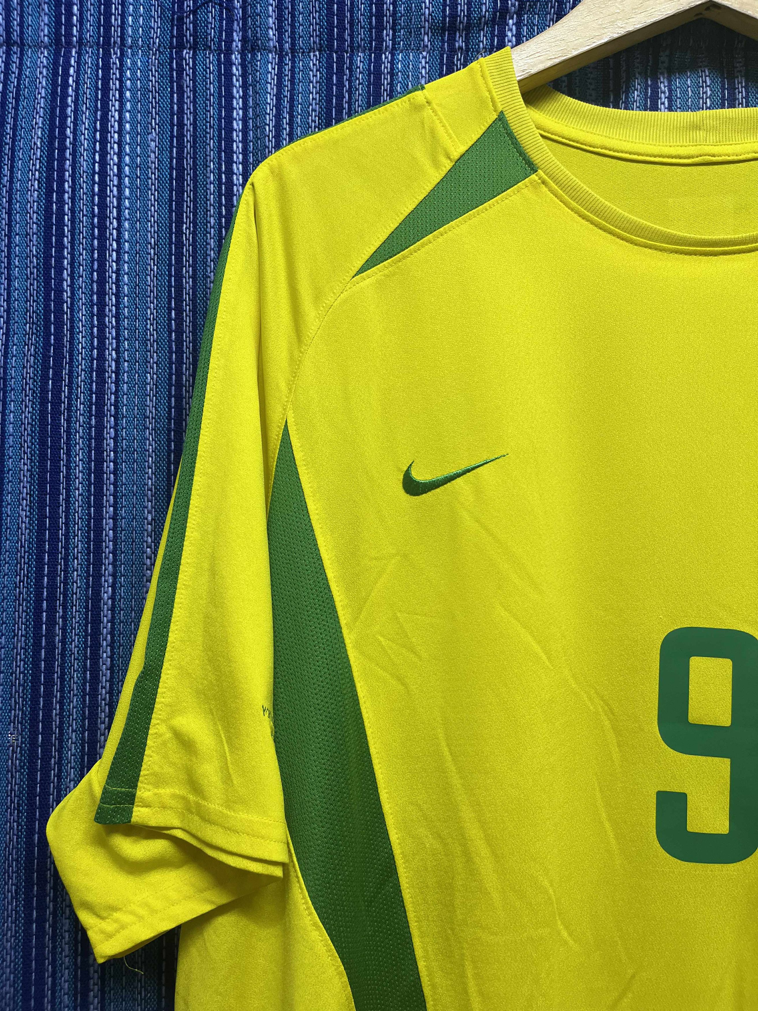 Other Jersey Vintage Brazil 2002 World Cup Home Shirt Original Size US XL / EU 56 / 4 - 4 Thumbnail