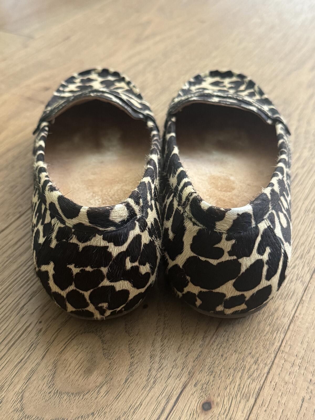 Vionic Vionic Larrun Leopard Print Calf Hair Loafers Size 7.5 Size US 7.5 / IT 37.5 - 4 Thumbnail