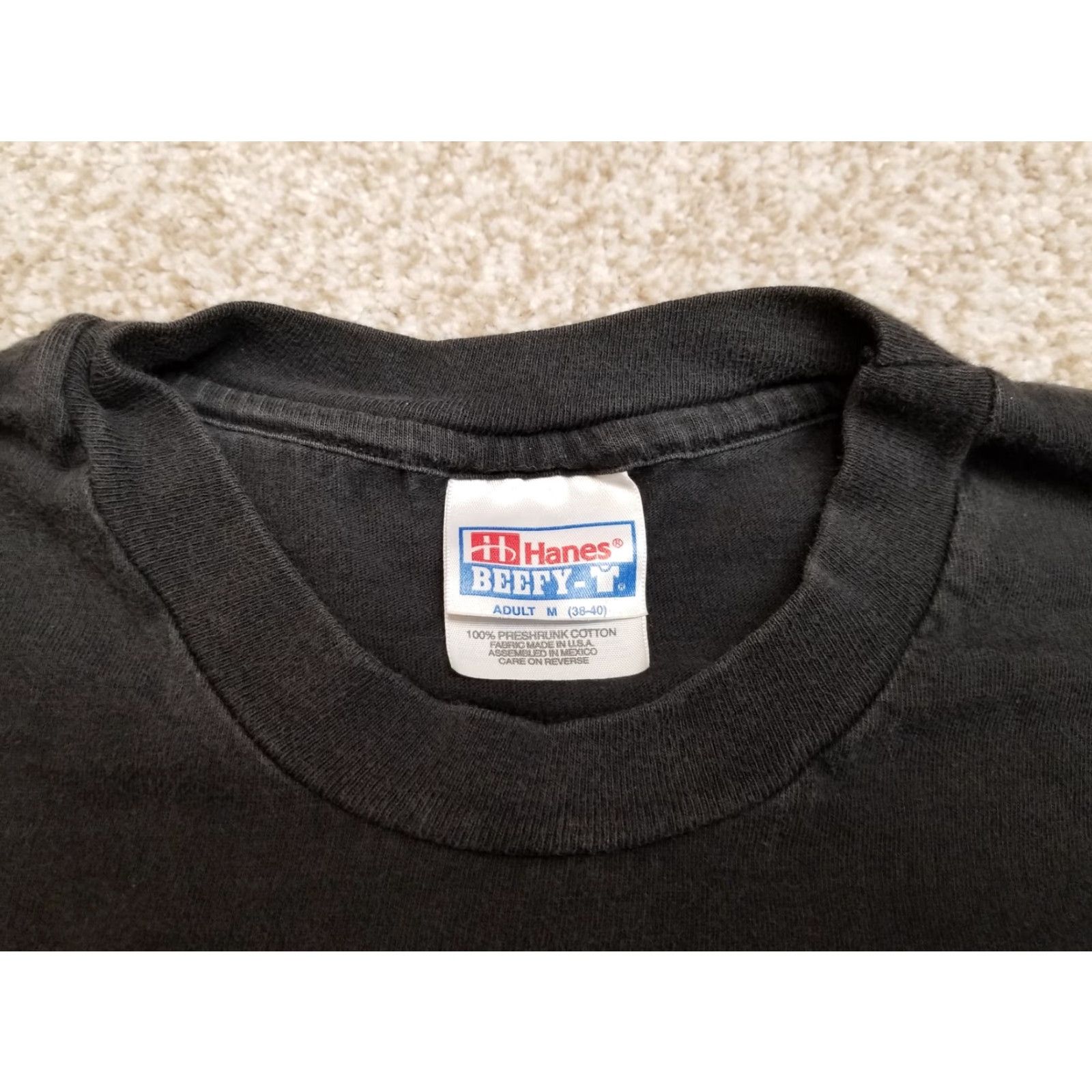 Hanes VINTAGE Budweiser Shirt Mens M Black Christmas Silver Buds Anheuser-Busch LS TEE Size US M / EU 48-50 / 2 - 6 Thumbnail