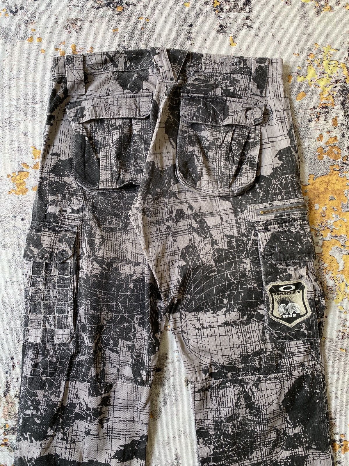 Oakley Oakley World Map Utility Multipocket Cargo Pant Size US 34 / EU 50 - 9 Thumbnail