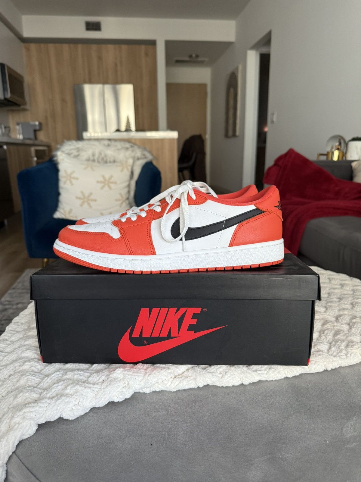 Jordan Brand Jordan 1 Low Starfish Size US 12 / EU 45 - 3 Thumbnail