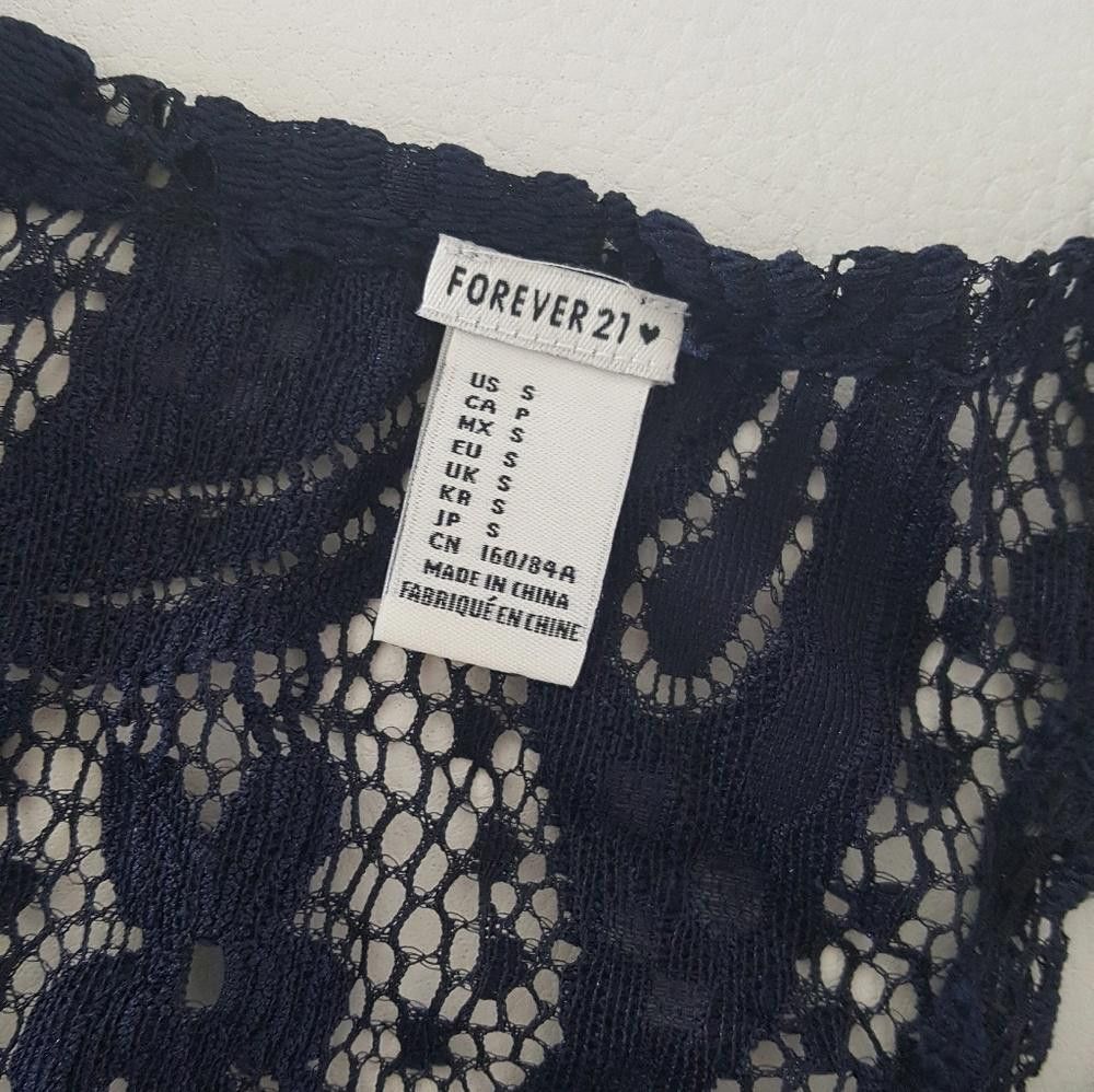 Forever 21 Navy Lace Detailed Cropped F21 Tank Size S / US 4 / IT 40 - 3 Thumbnail