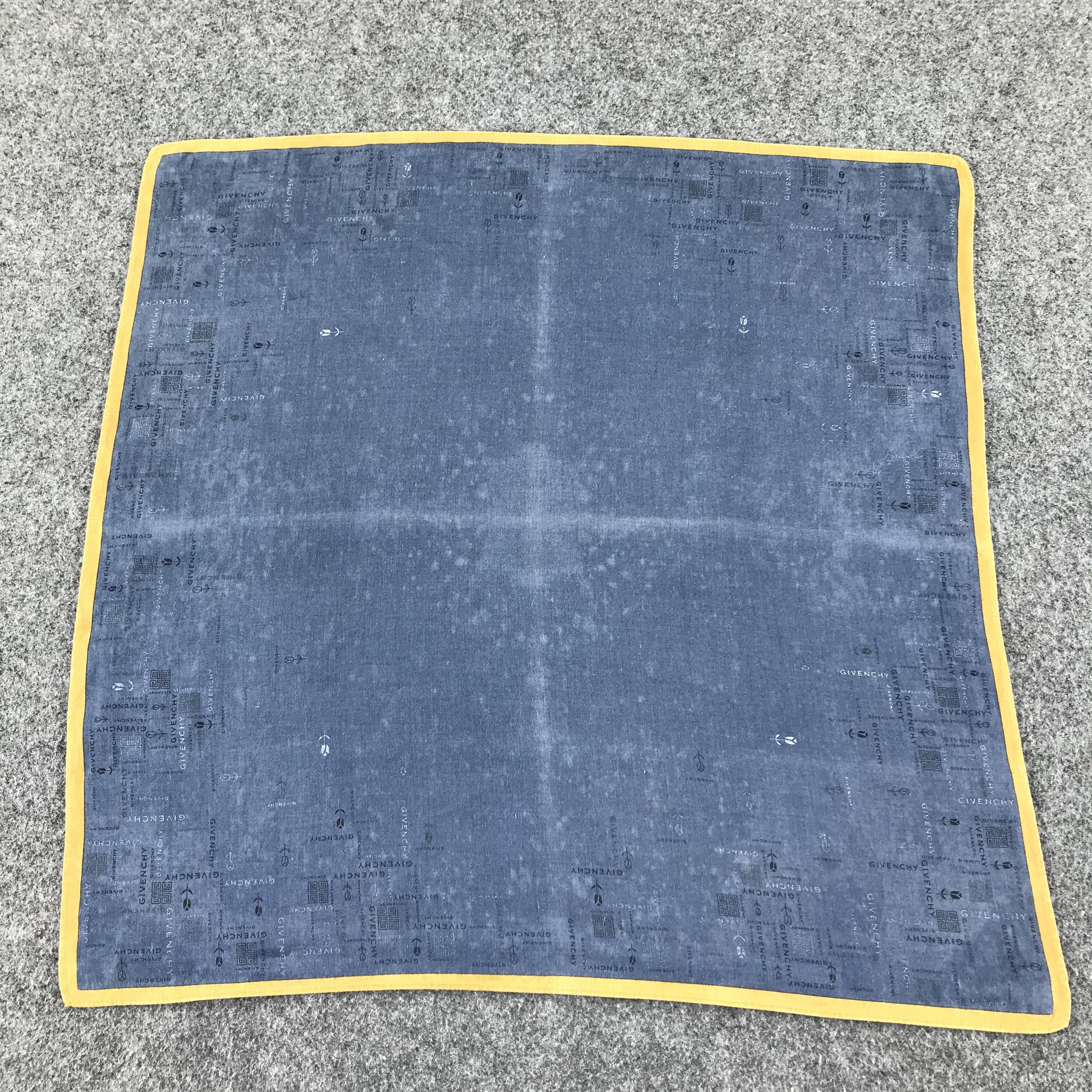 Vintage GiVEncHY Handkerchief Neckerchief Bandana H199 Size ONE SIZE - 3 Thumbnail