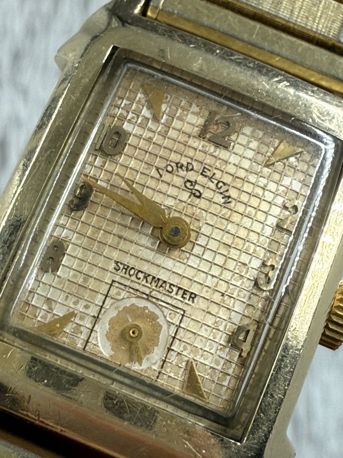 Vintage Vintage Lord Elgin Waffle Dial Tank Manual Unisex Watch Size ONE SIZE - 5 Thumbnail