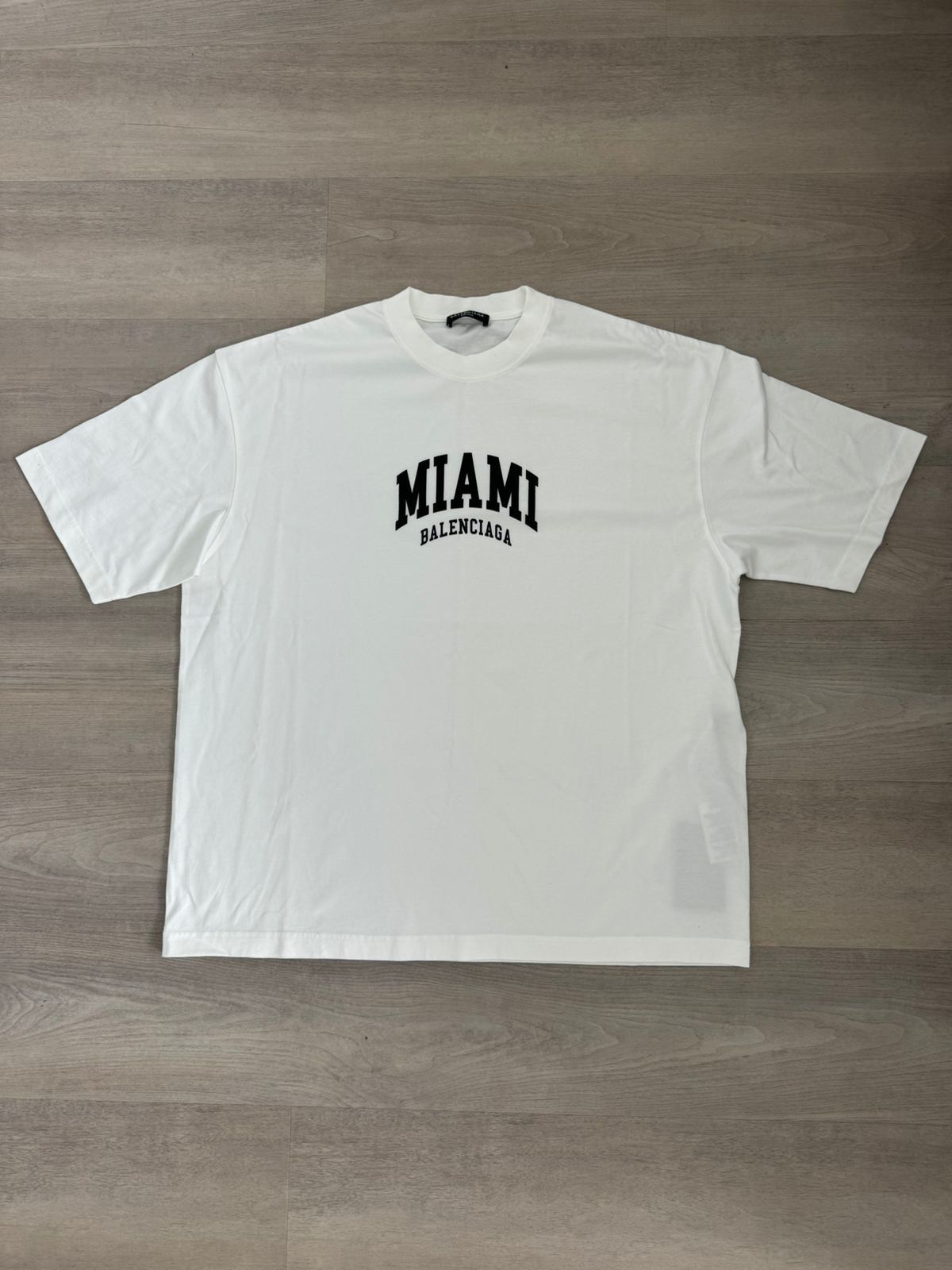 Balenciaga Balenciaga Miami T-Shirt Size US L / EU 52-54 / 3 - 1 Thumbnail